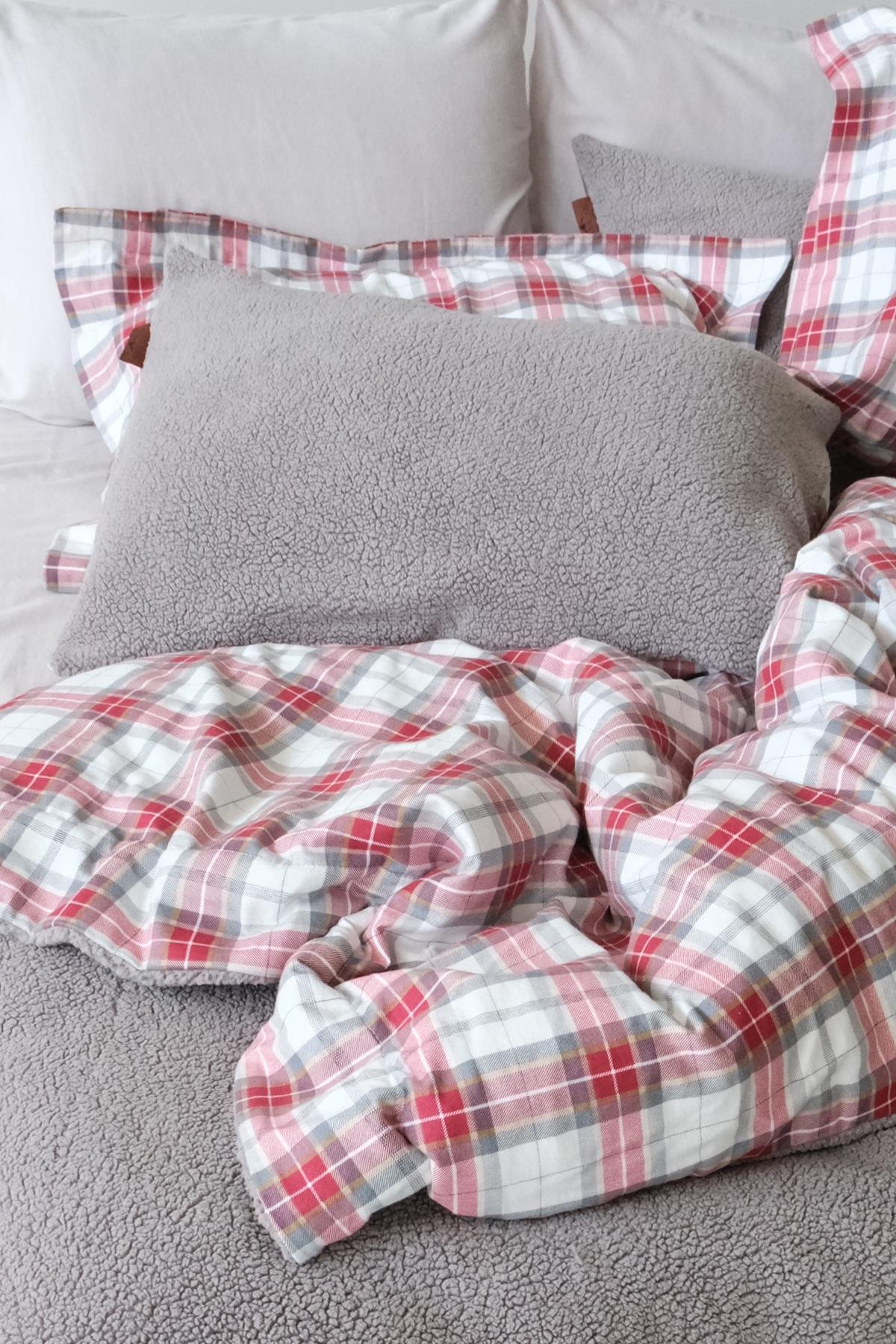 Sherwood Cozy Kırmızı Çift Kişilik Yatak Örtüsü Seti Gri