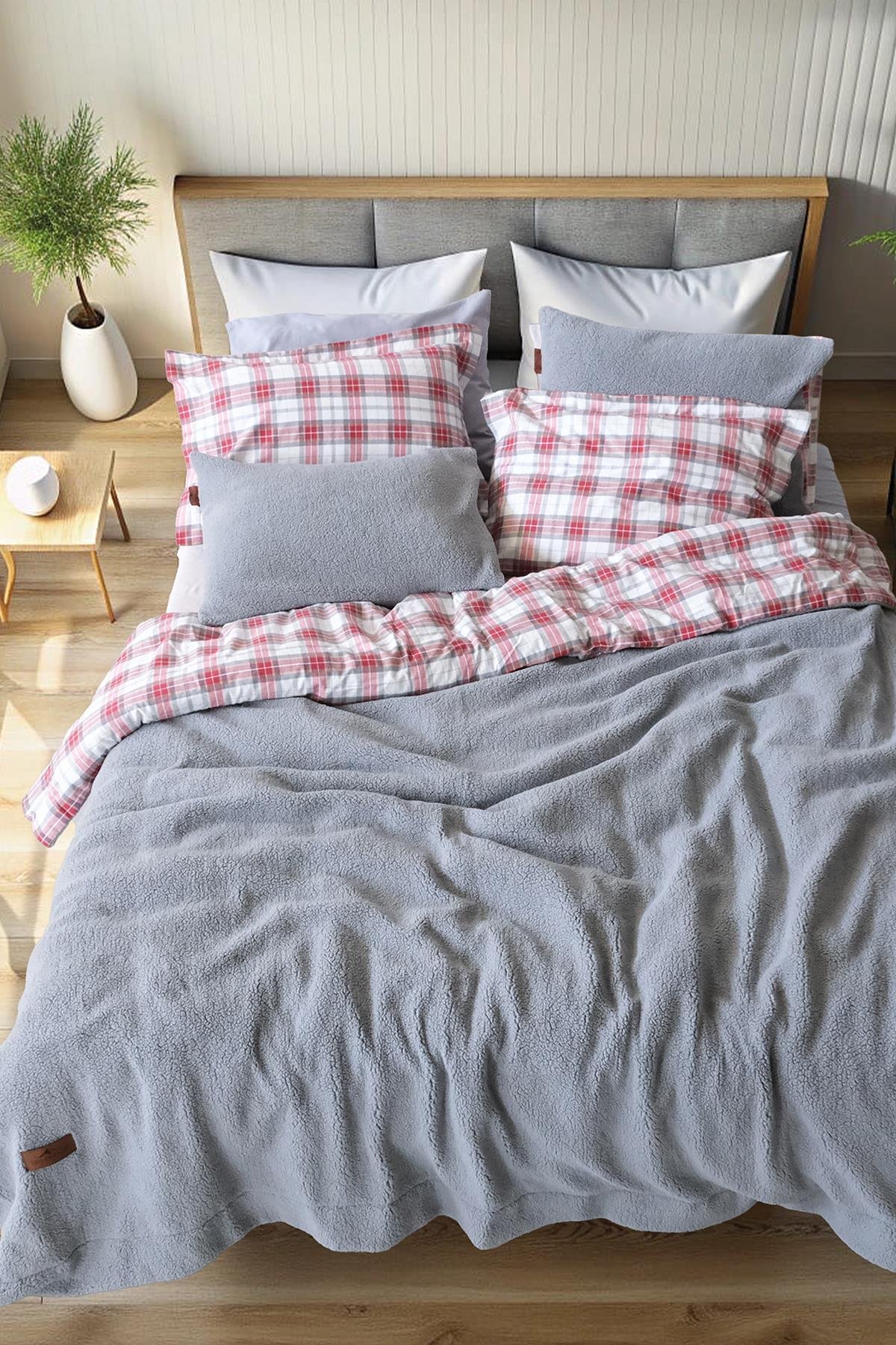 Sherwood Cozy Kırmızı Çift Kişilik Yatak Örtüsü Seti Buz Mavisi