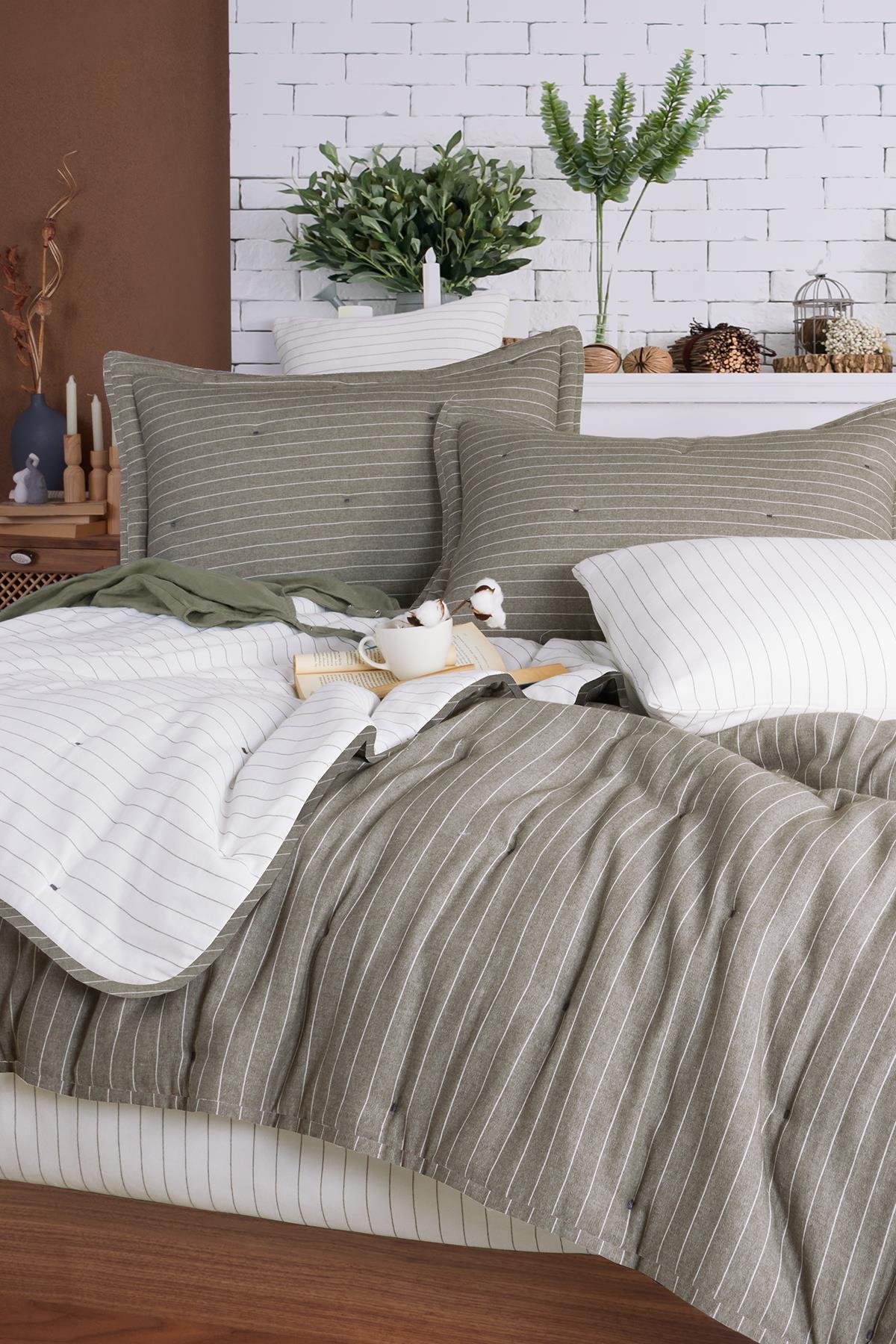 Soft Dreams  Çift Kişilik Natural Yatak Örtü Seti Haki