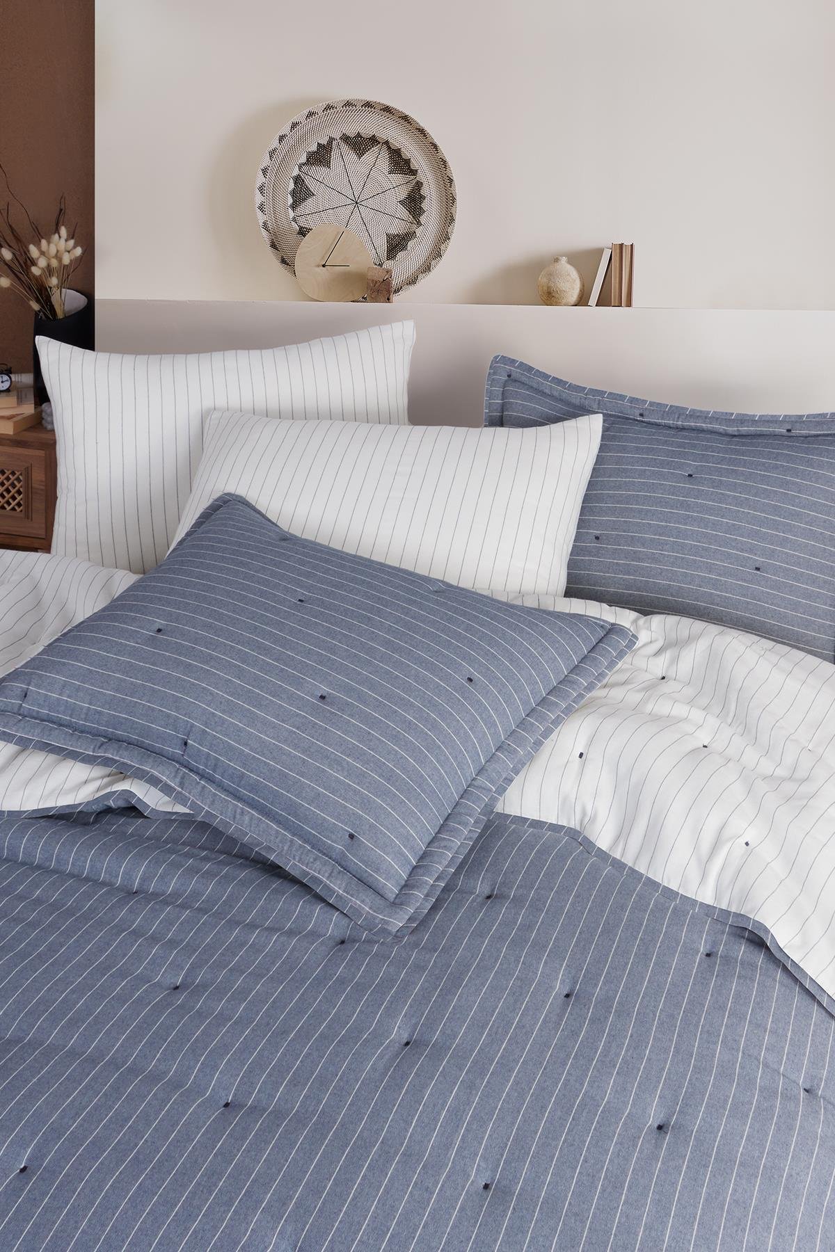 Soft Dreams  Çift Kişilik Natural Yatak Örtü Seti İndigo