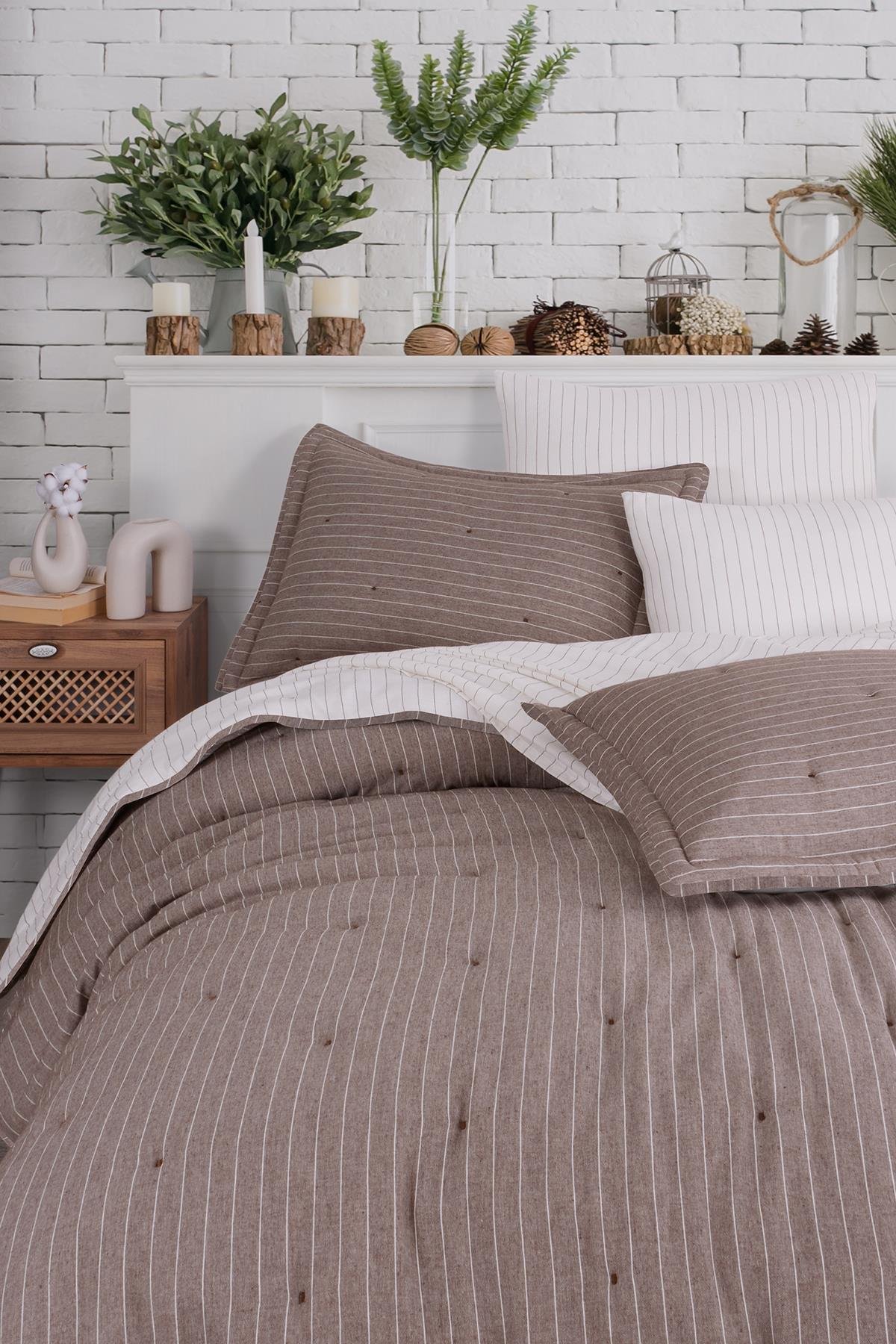 Soft Dreams  Tek Kişilik Natural Yatak Örtü Seti Kahve