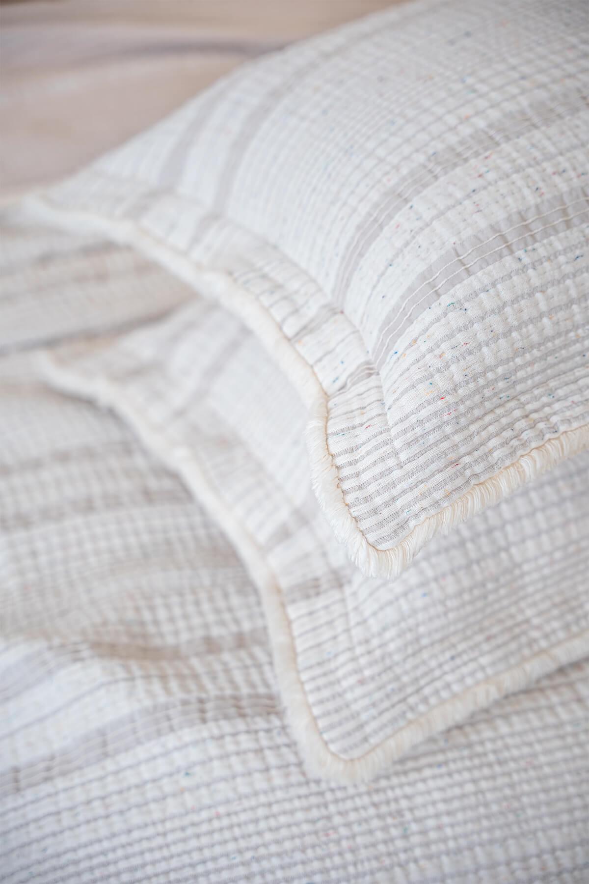 Ecocotton Hivda Çift Kişilik Yatak Örtüsü %100 Organik Pamuk Müslin Dolgulu Bej 240X260 Cm