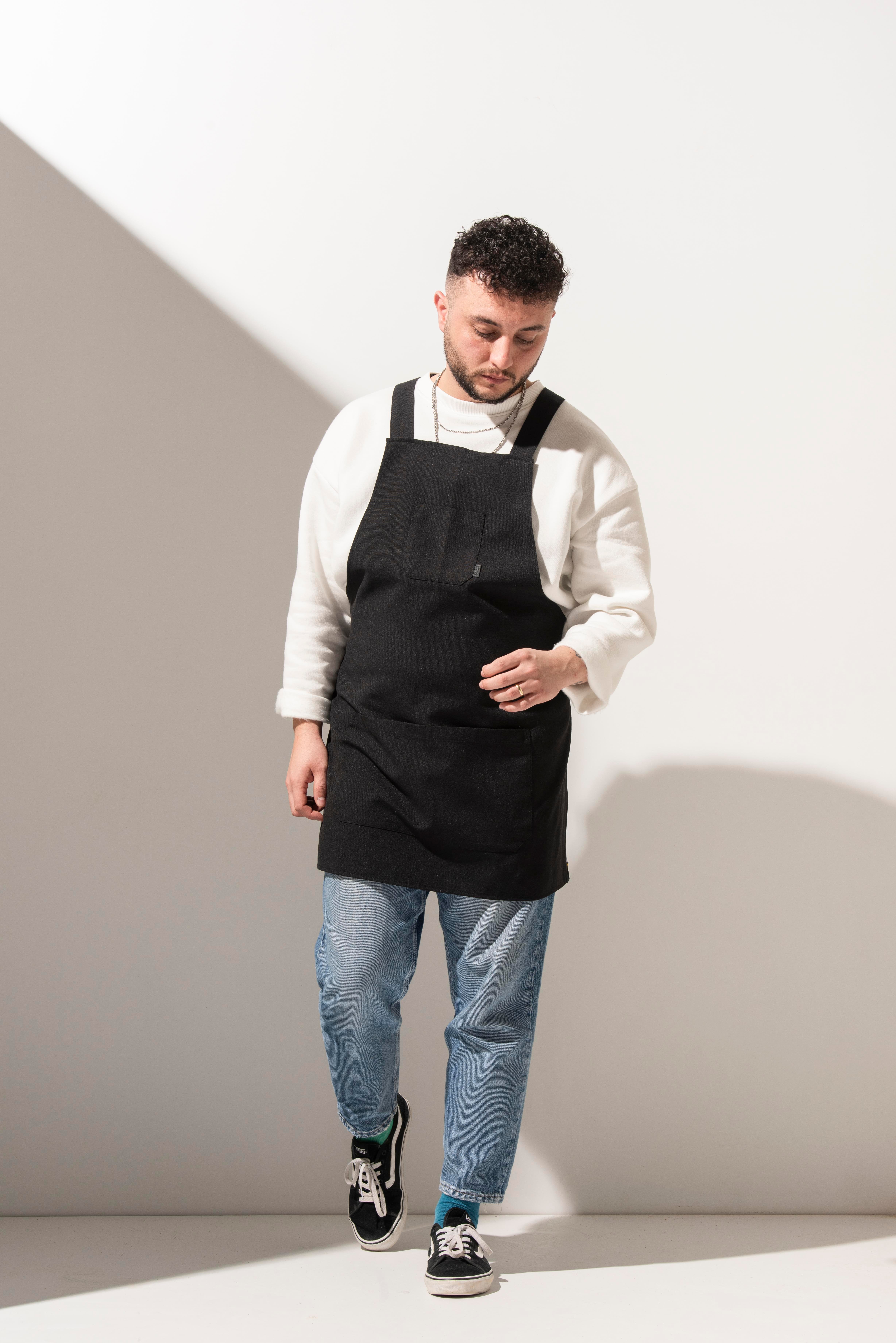 K-155 HOLLY - Çapraz Askılı Siyah Önlük 