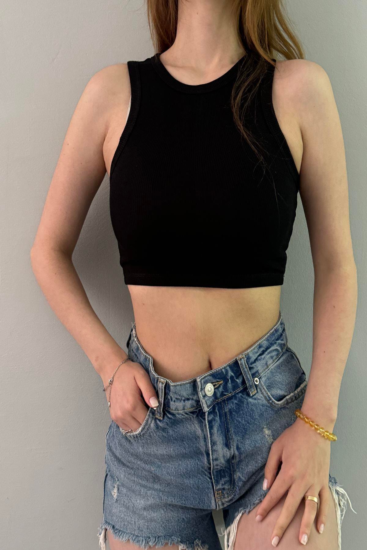 DİKİŞ EFEKTLİ CROP TOP