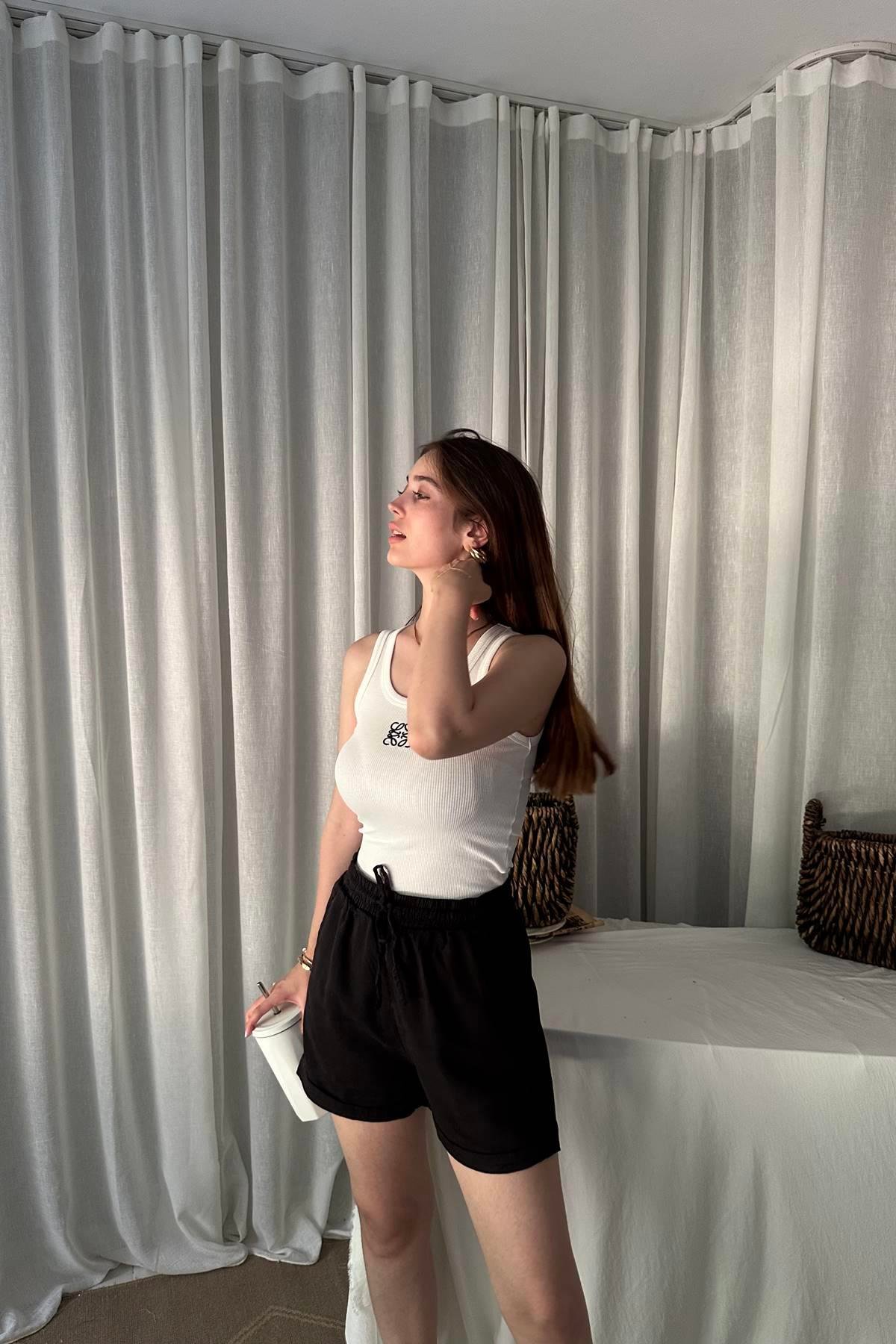 LOVE NAKIŞ DETALI  U YAKA ATLET
