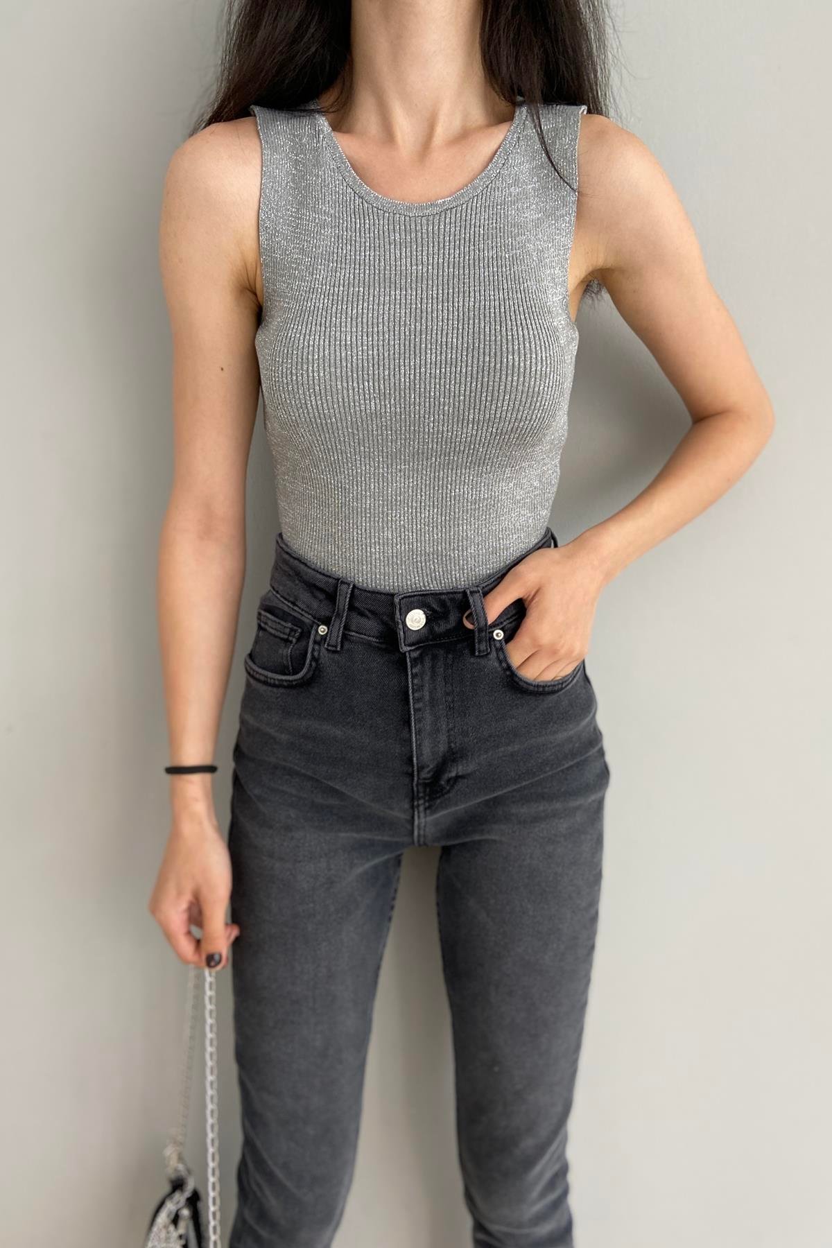 SİMLİ FİTİLLİ CROP TRIKO ATLET