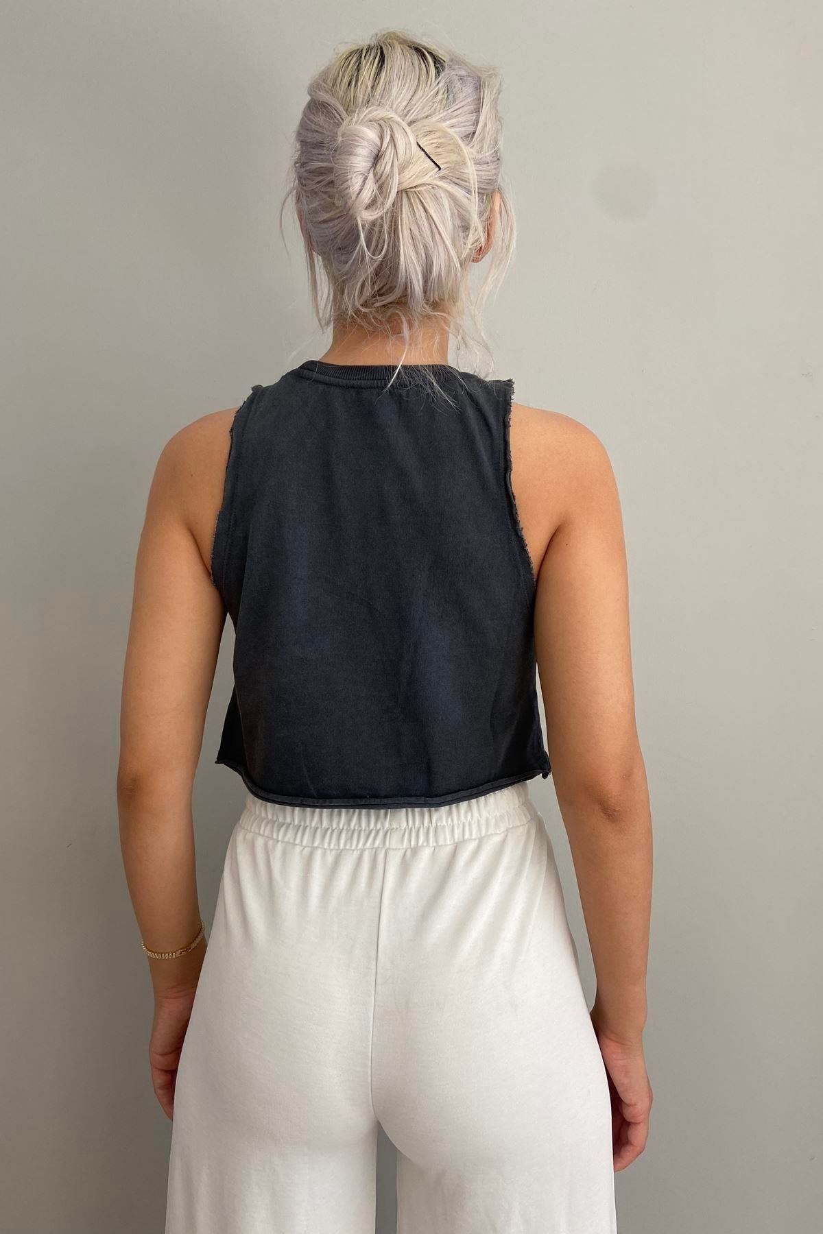 YIKAMALI CROP TOP