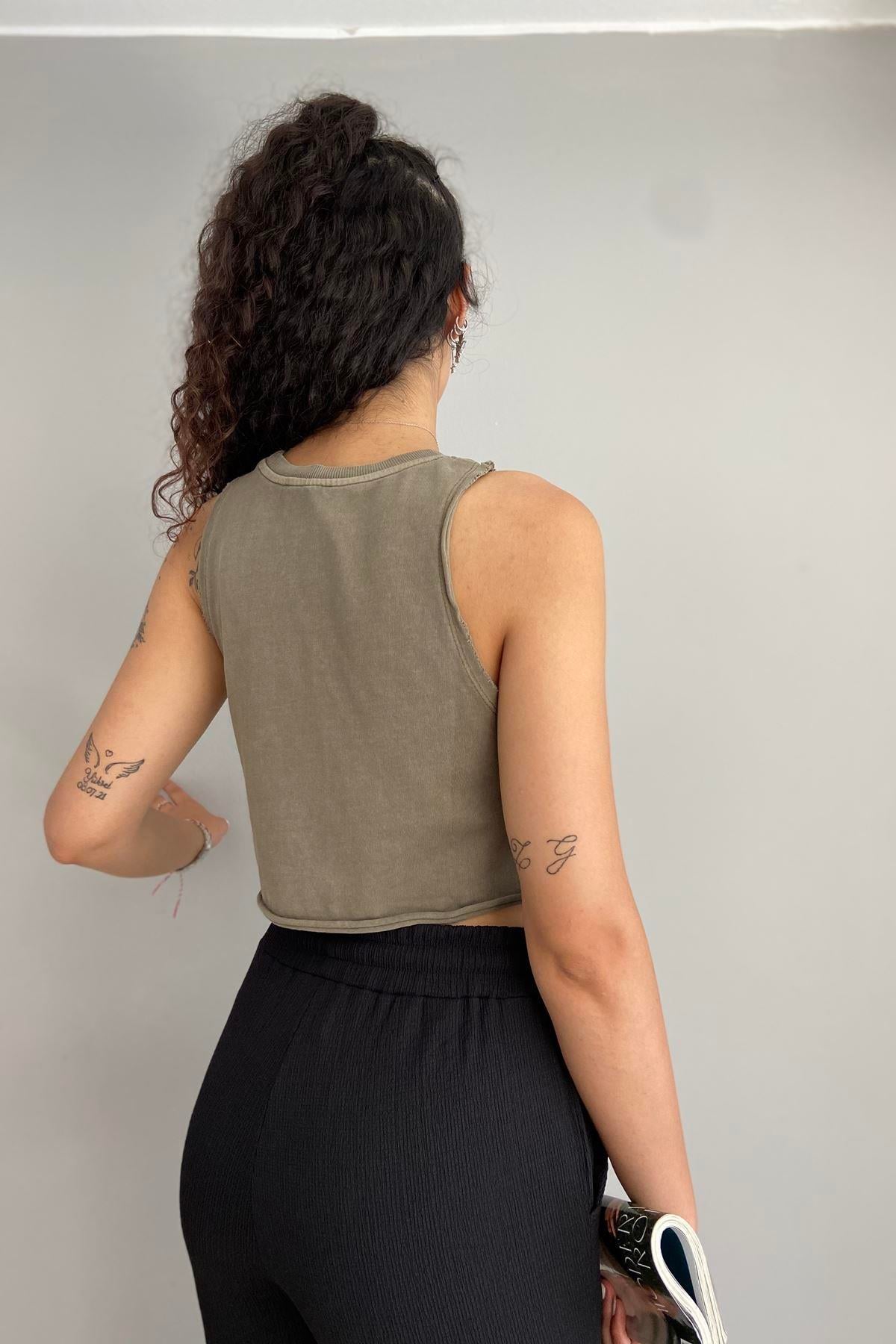 YIKAMALI CROP TOP