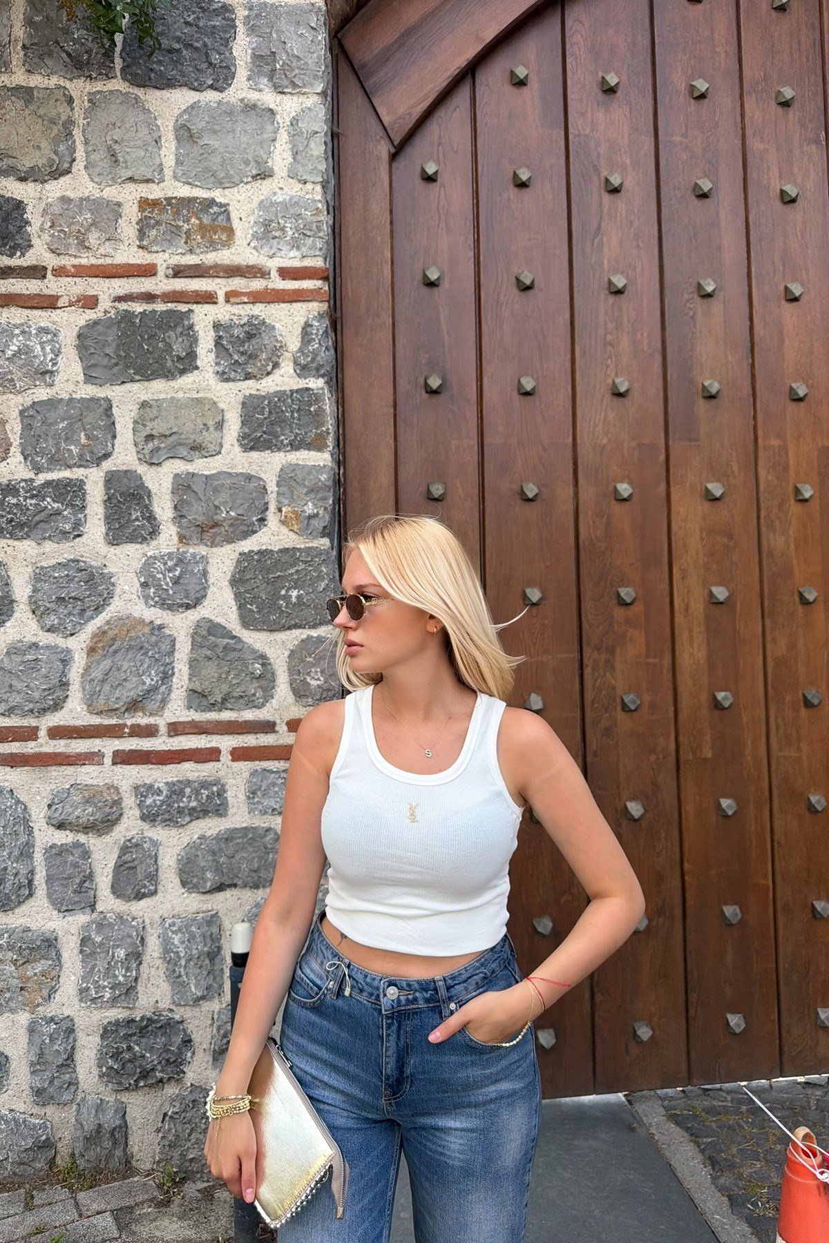 YSL AKSESUAR DETAY U YAKA ATLET