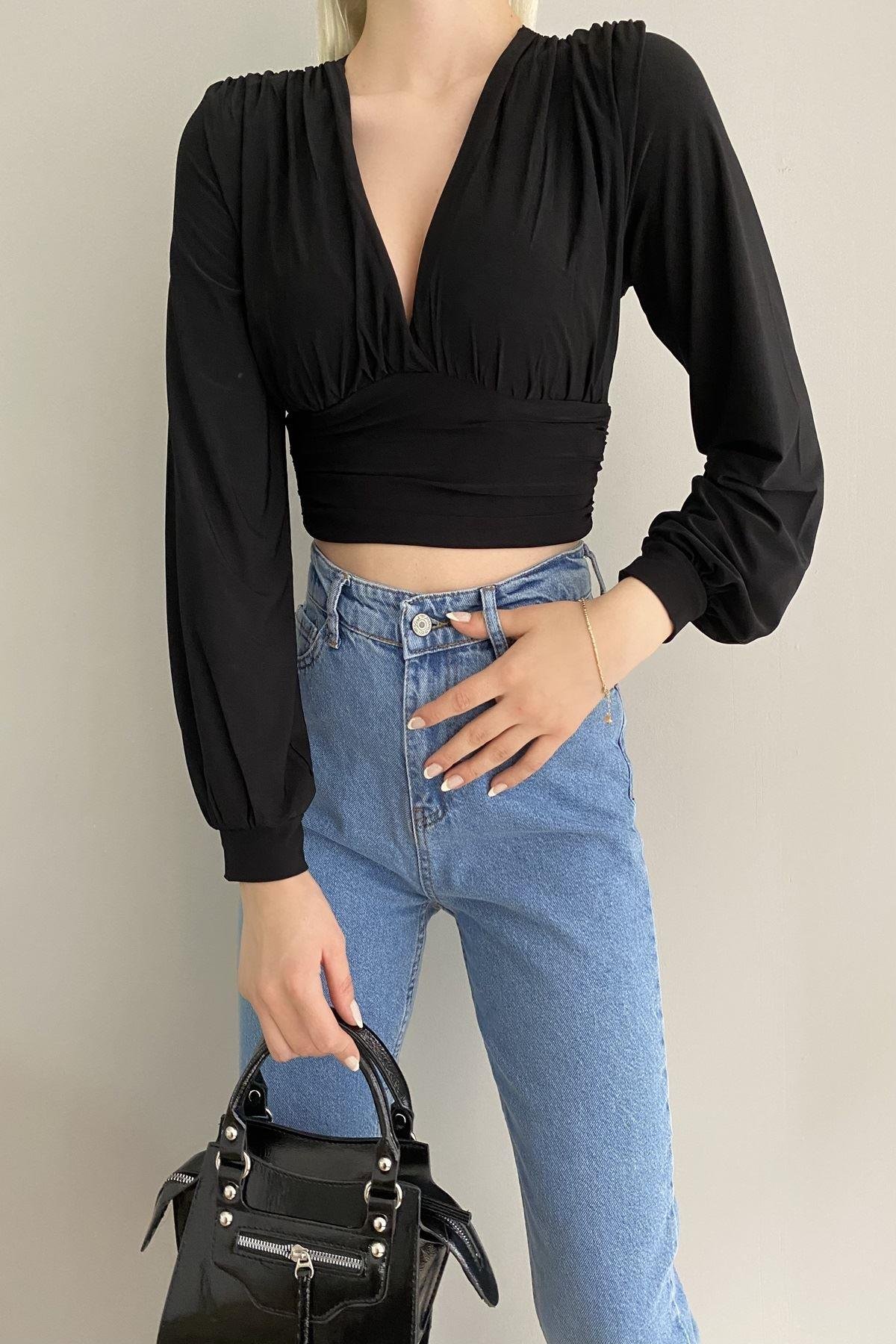 BÜZGÜLÜ CROP BLUZ