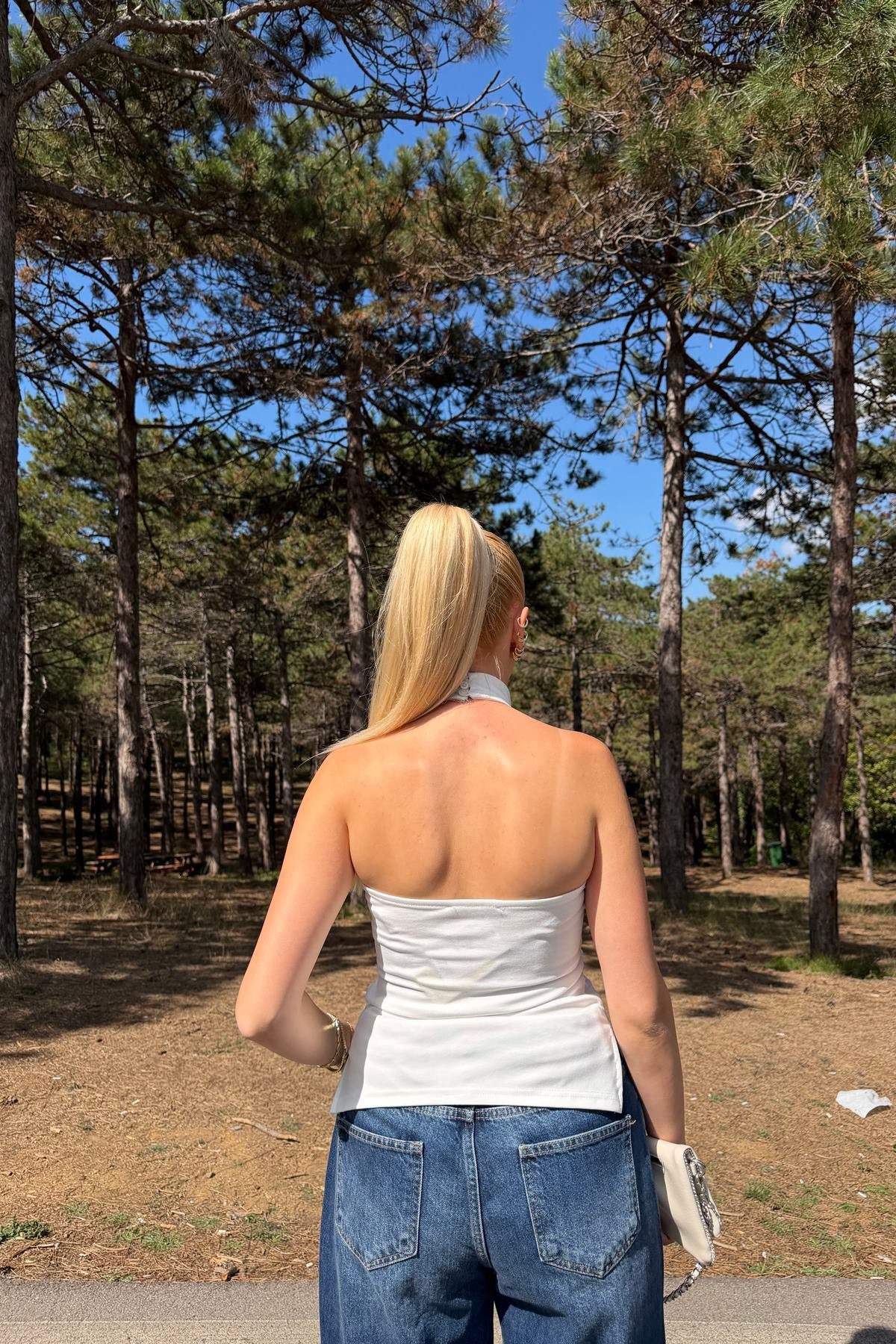 BÜZGÜLÜ HALTER YAKA BLUZ