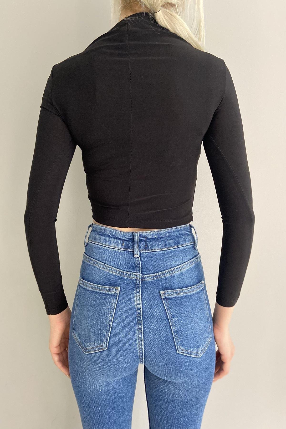 ÇAPRAZ BÜZGÜLÜ CROP BLUZ