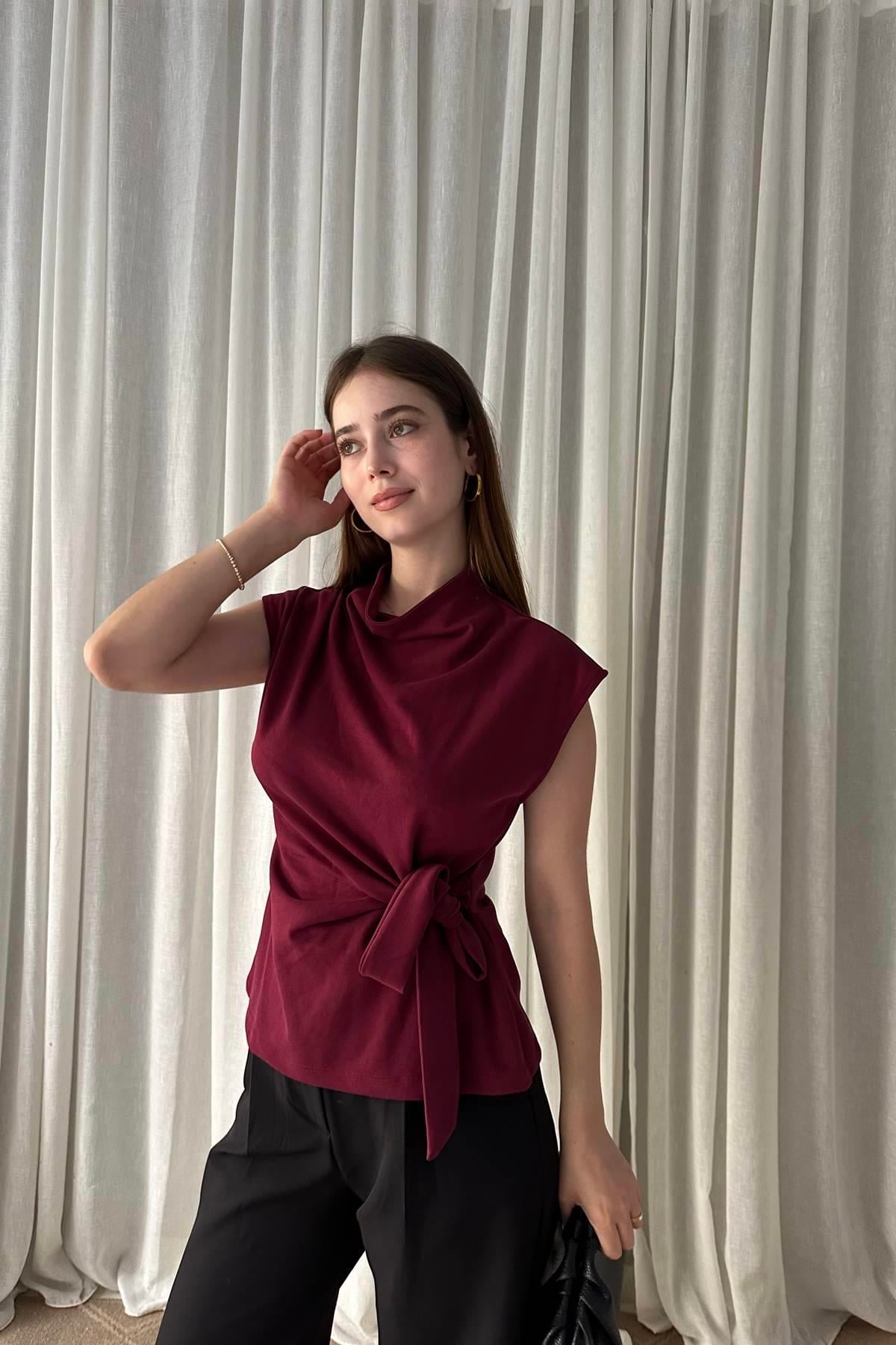 KUŞAK DETAY ÖRME BLUZ