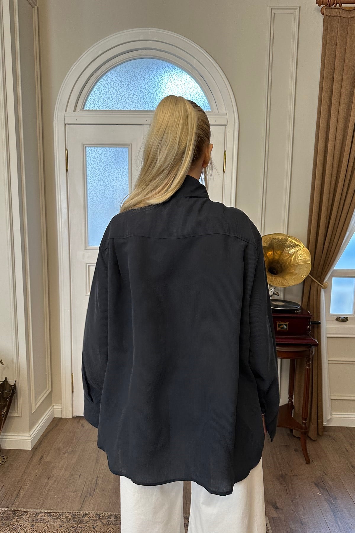 YAKA BAĞLAMA DETAYLI BLUZ