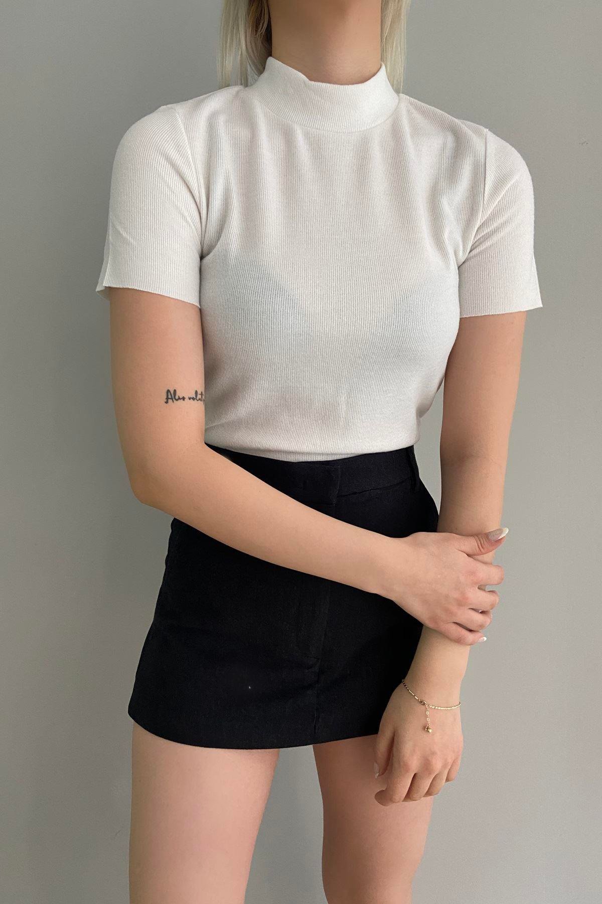 YARIM BALIKÇI KISA KOL CROP BLUZ
