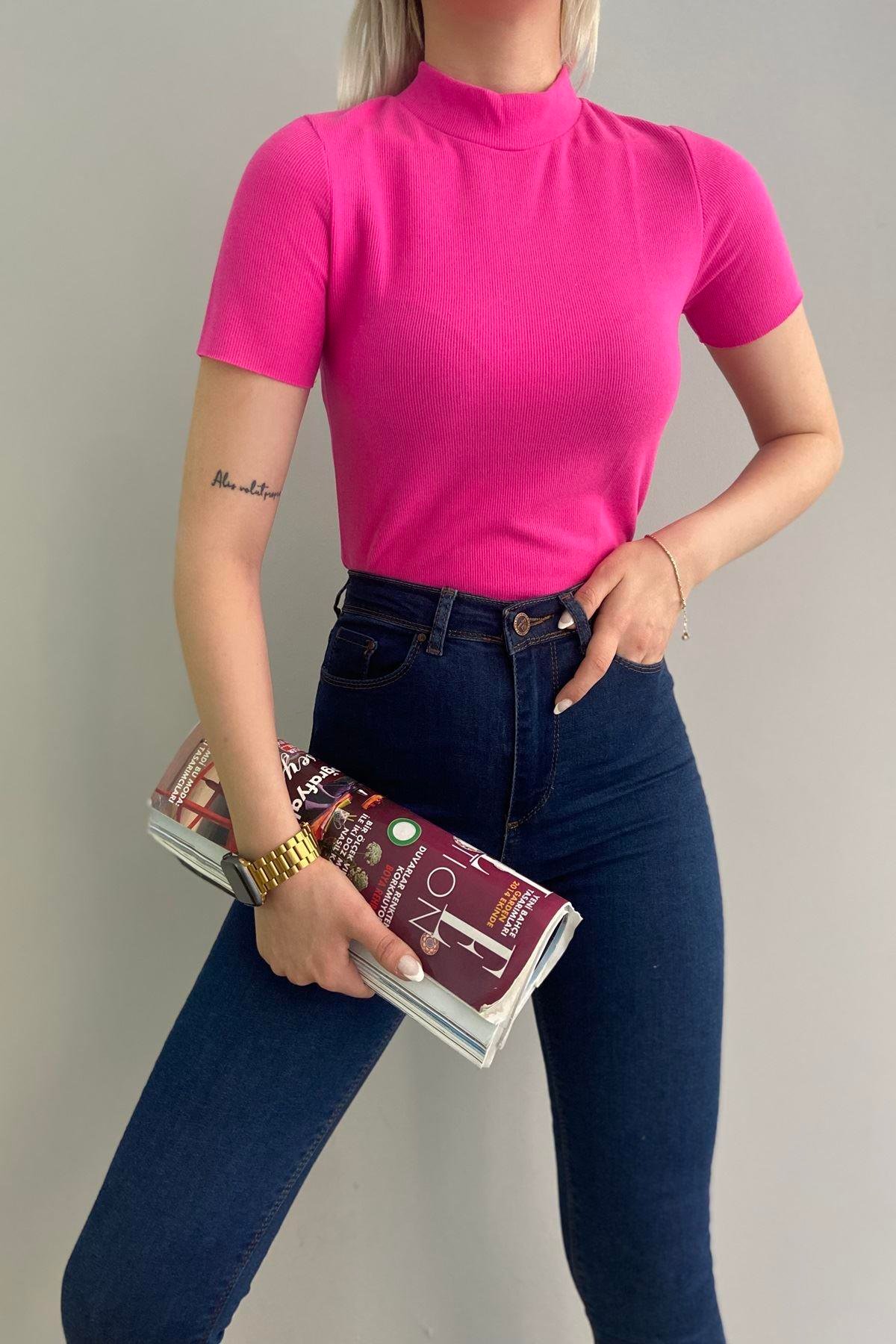 YARIM BALIKÇI KISA KOL CROP BLUZ