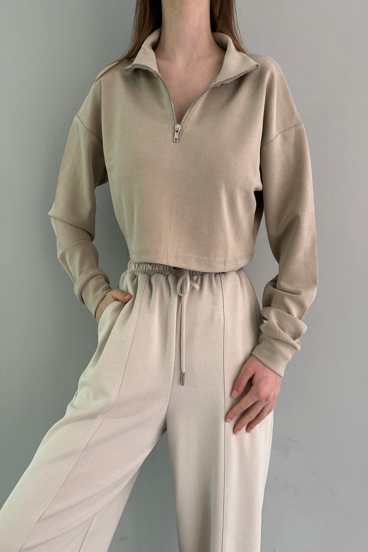 YARIM FERMUARLI DİK YAKA MODAL CROP