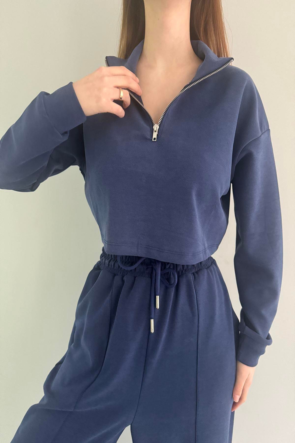 YARIM FERMUARLI DİK YAKA MODAL CROP