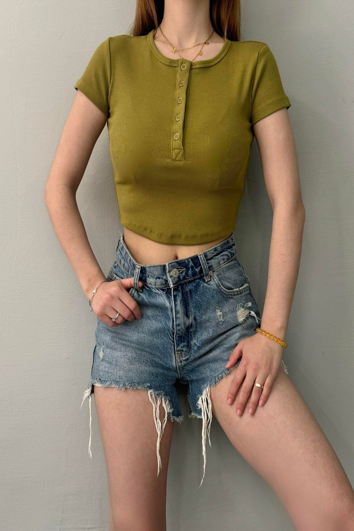 DÜĞMELİ CROP TOP