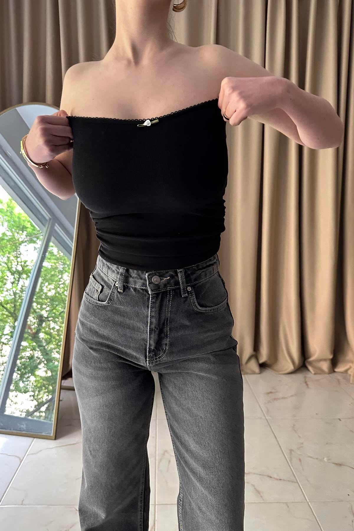 GÜL DETAYLI STRAPLEZ TOP