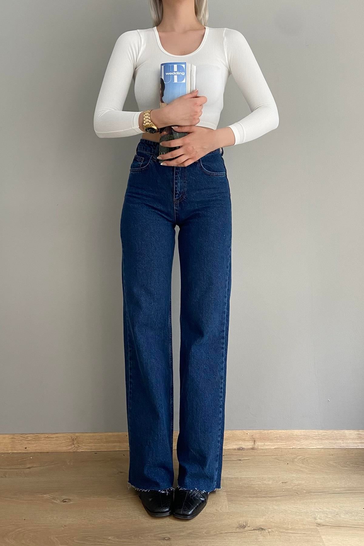 HAVUZ YAKA UZUN KOLLU CROP TOP