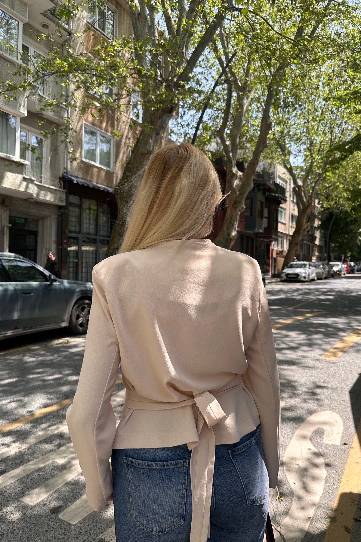 BELİ PİLE DETAY BAĞCIKLI CEKET