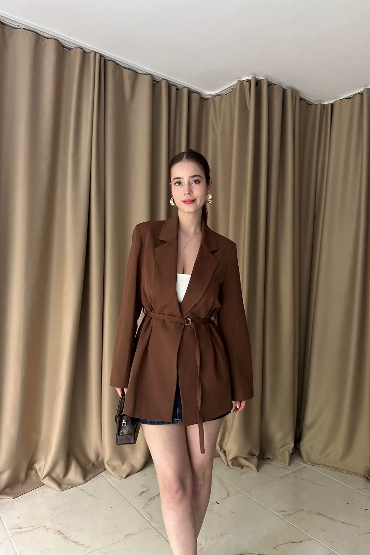 ÇITÇITLI KUŞAKLI CEKET