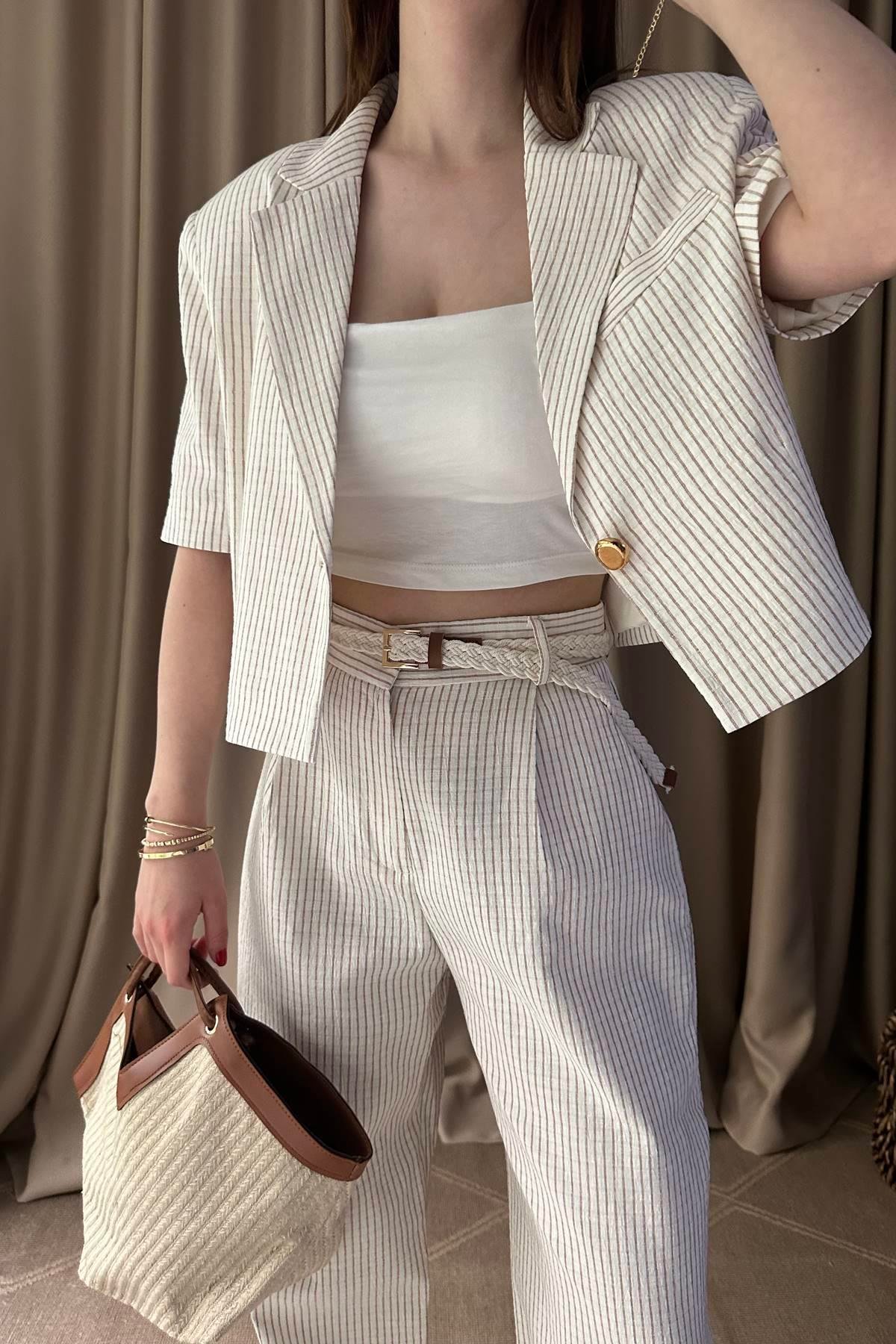 ÇİZGİ DETAYLI CROP CEKET