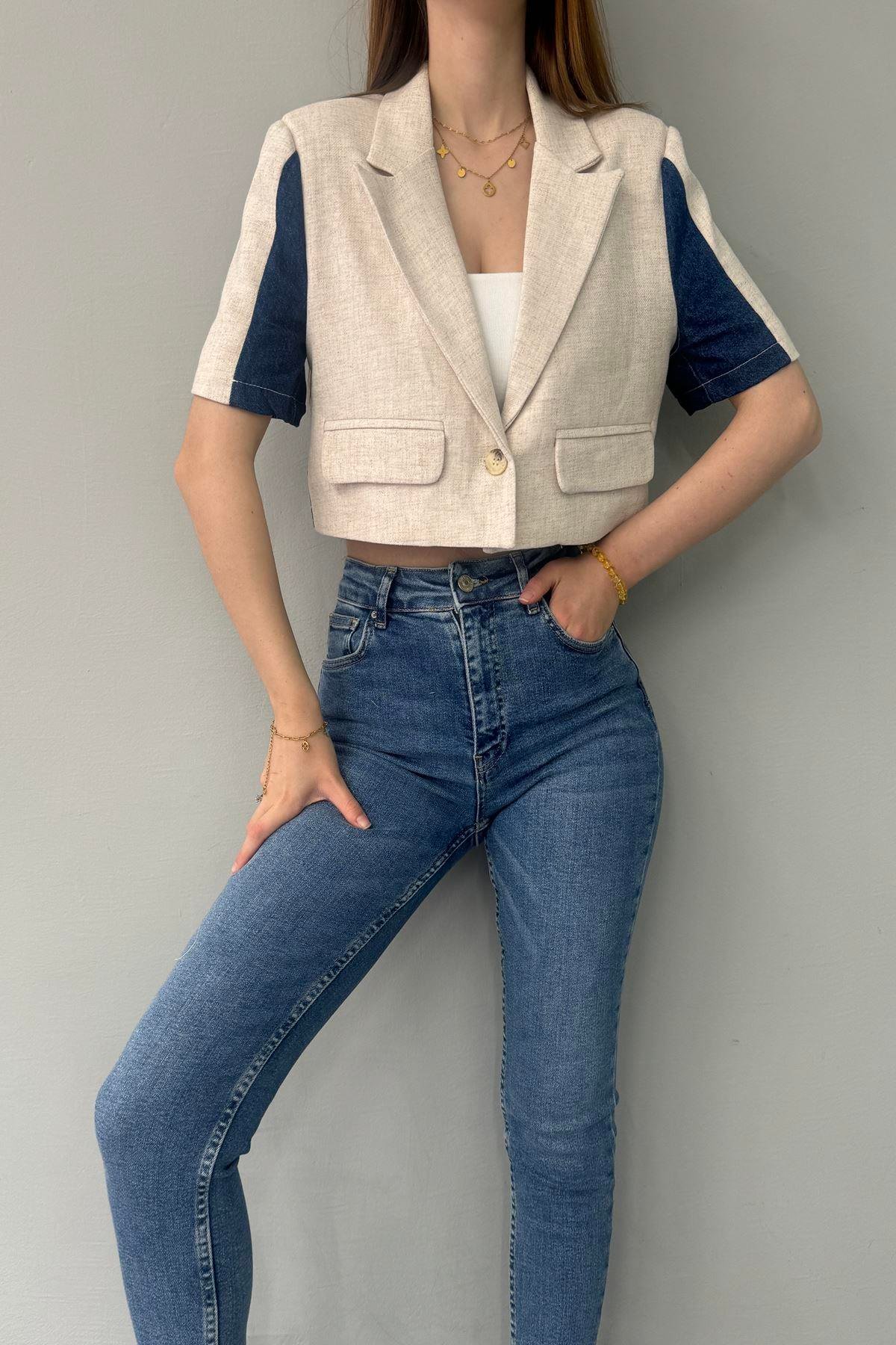 KOT DETAYLI CROP CEKET