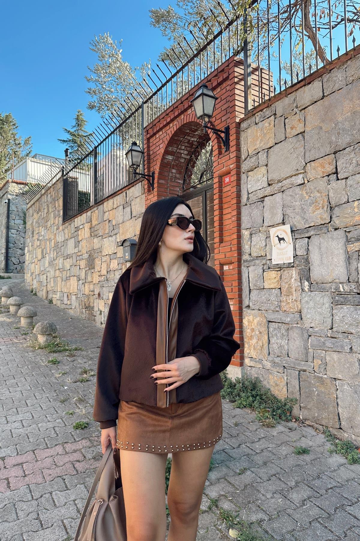 ÖN FERMUARLI DERİ DETAYLI KÜEK CEKET