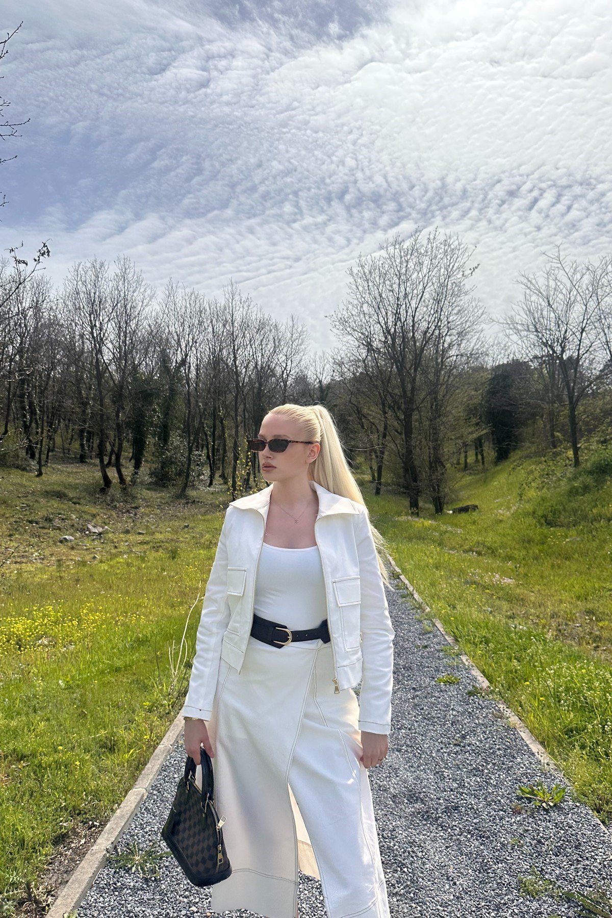 SÜS DİKİŞ DETAYLI CEKET