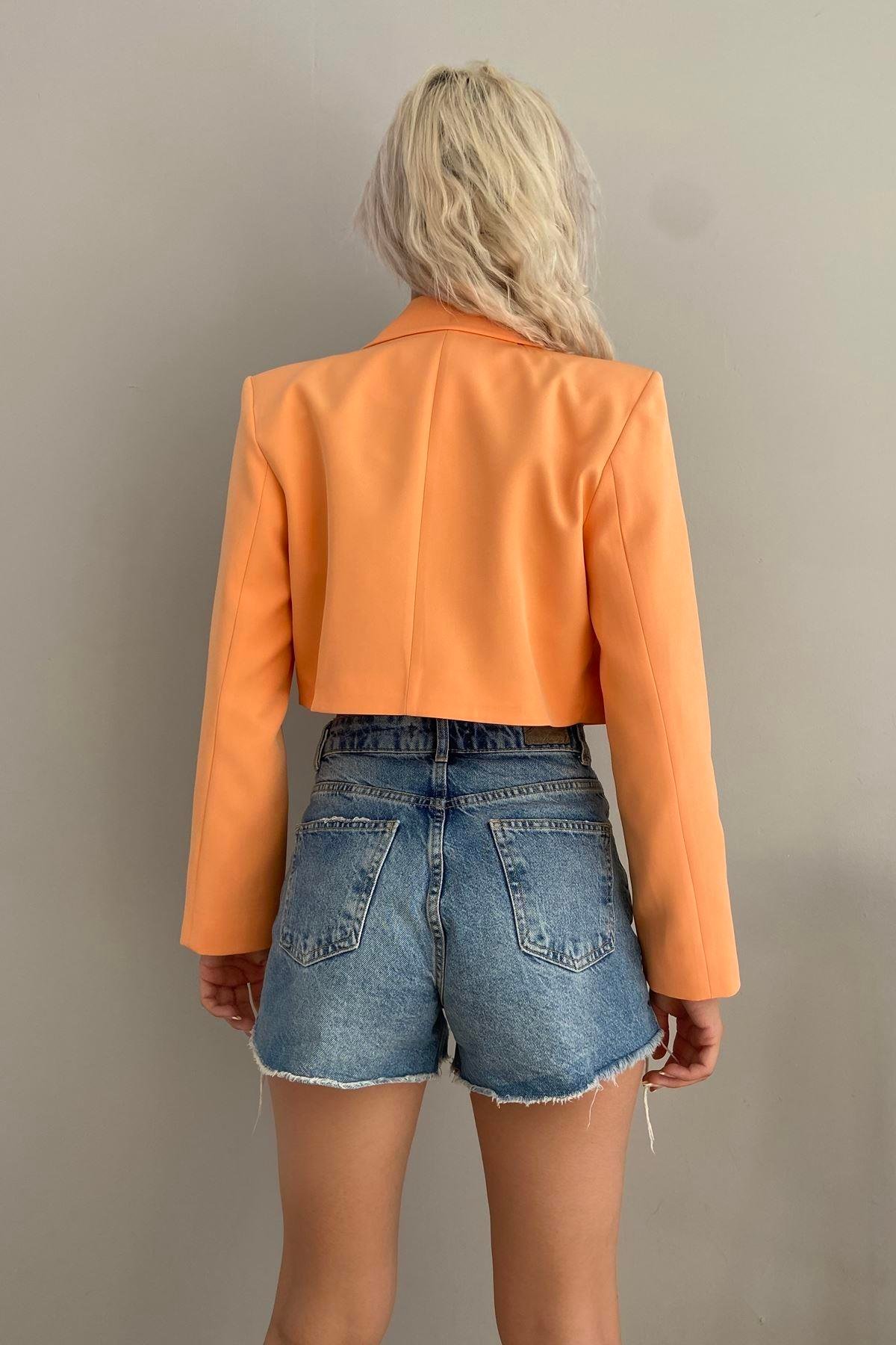 TEK DÜĞME CROP CEKET