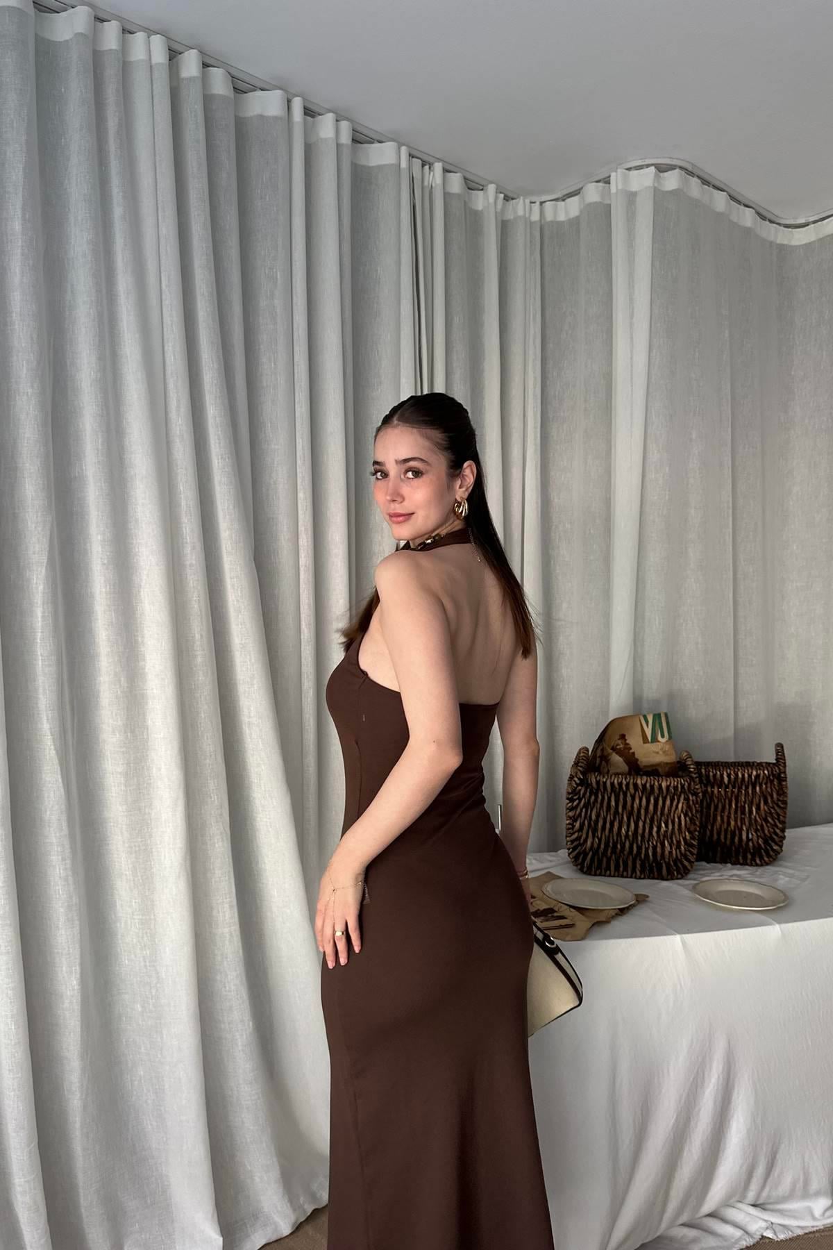 HALTER YAKA MİDİ ELBİSE