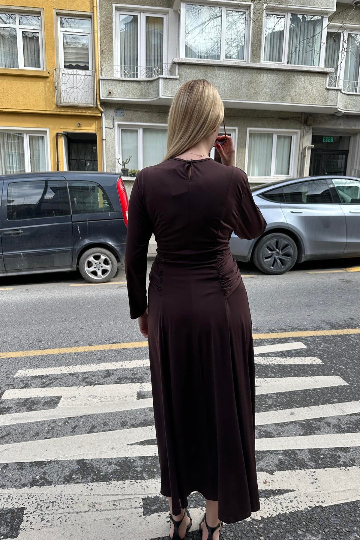 KRUVAZE GEÇMELİ SANDY ELBİSE