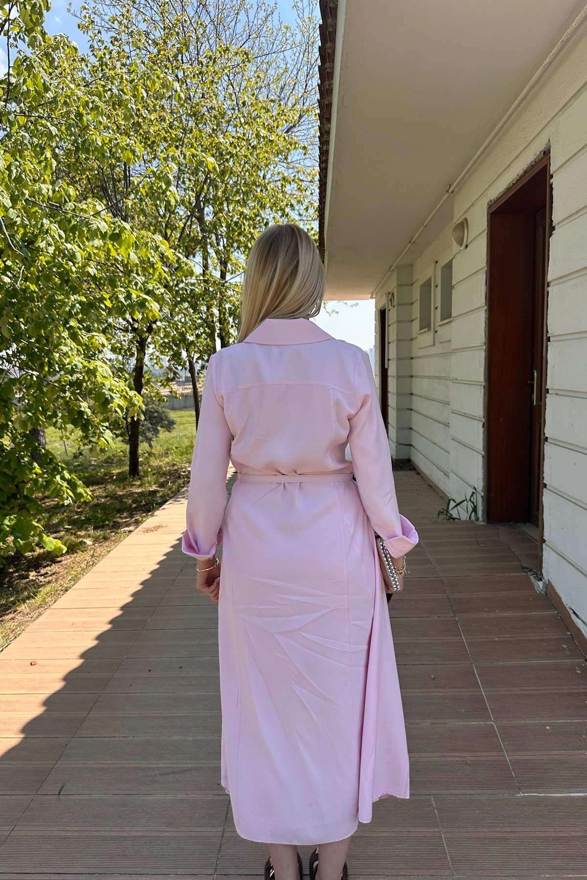 ÖN DÜĞMELİ KEMERLİ TENCEL GÖMLEK ELBİSE