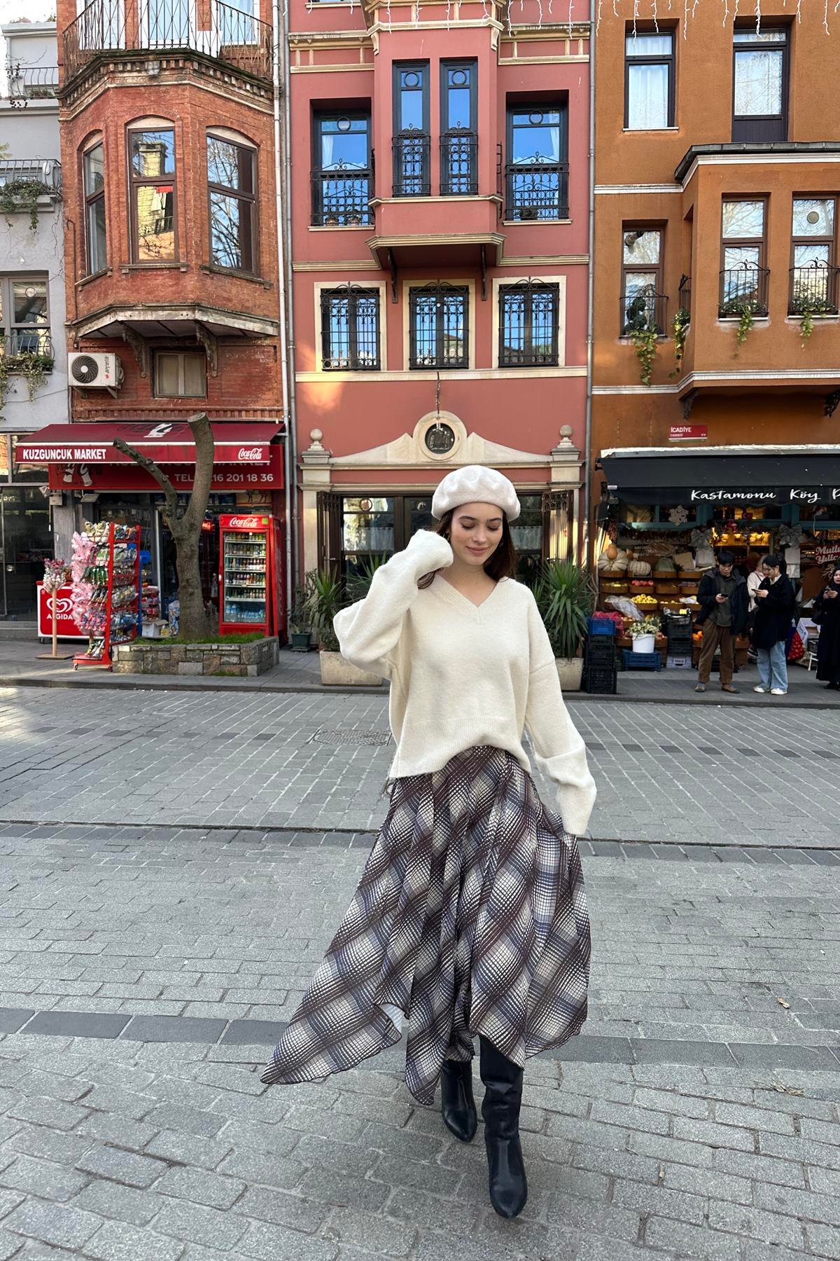 EKOSE DESEN AİSMETRİK ETEK
