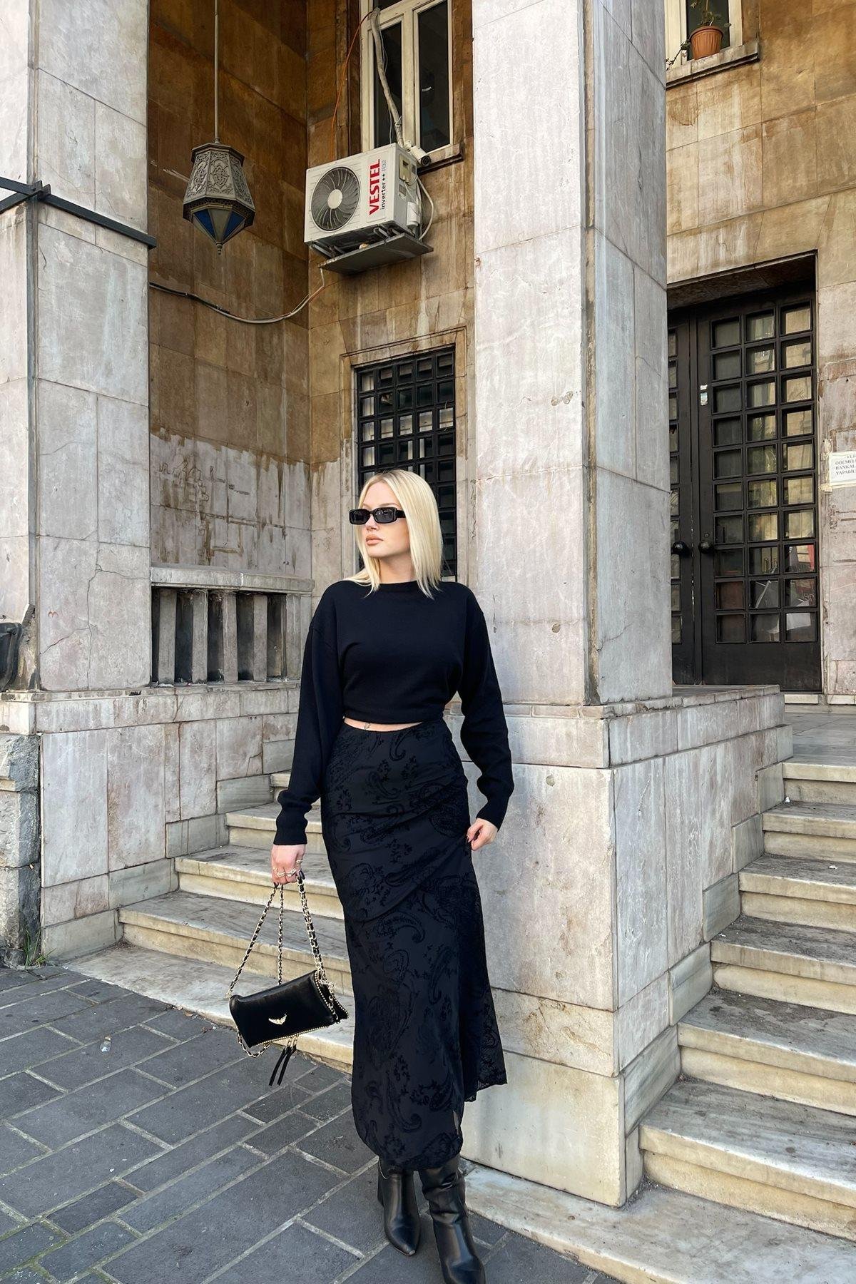 İÇ ASTARLI DESENLİ ETEK