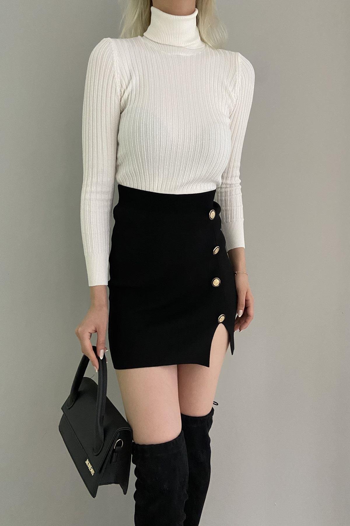 KISA DÜĞMELİ TRIKO ETEK