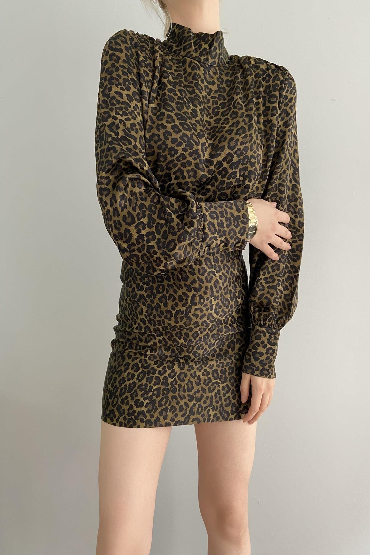 LEOPAR DESEN SATEN KISA ETEK