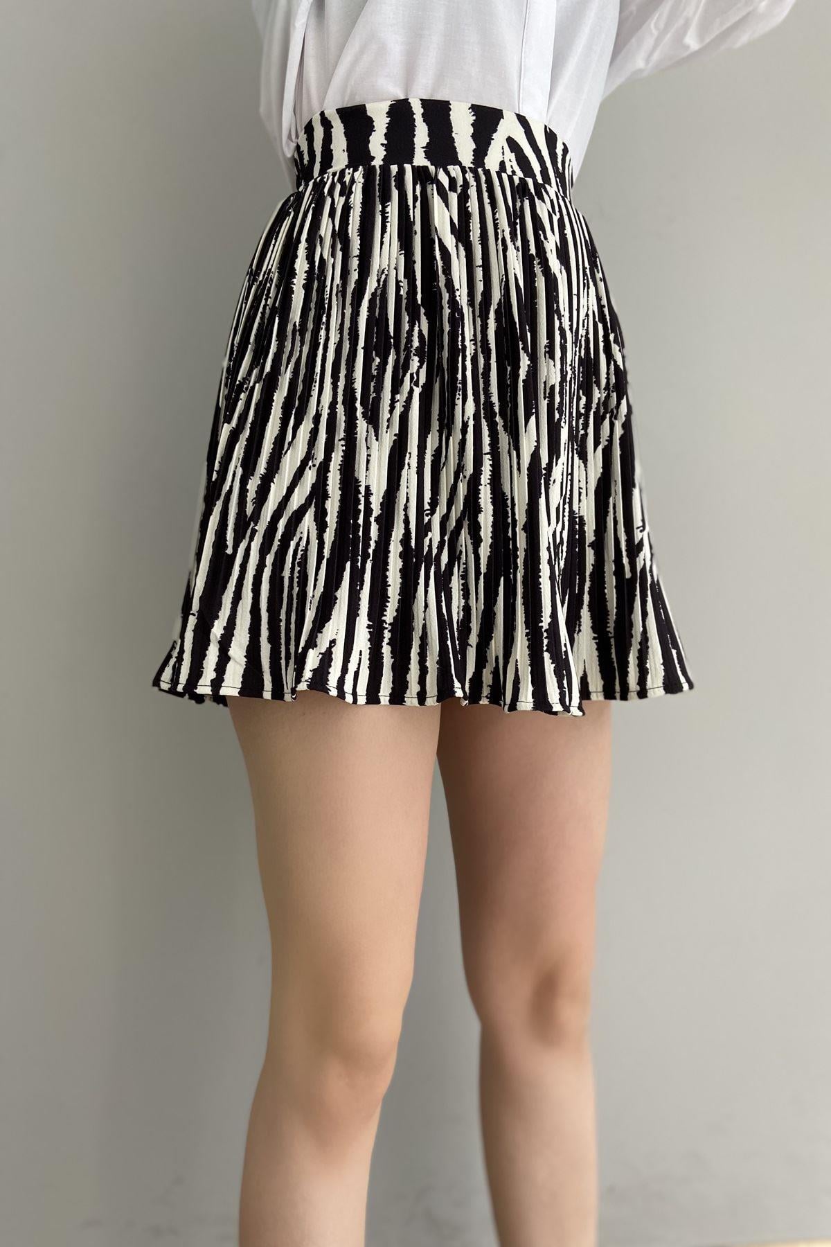 ZEBRA DESEN PİLİSELİ ŞORT ETEK