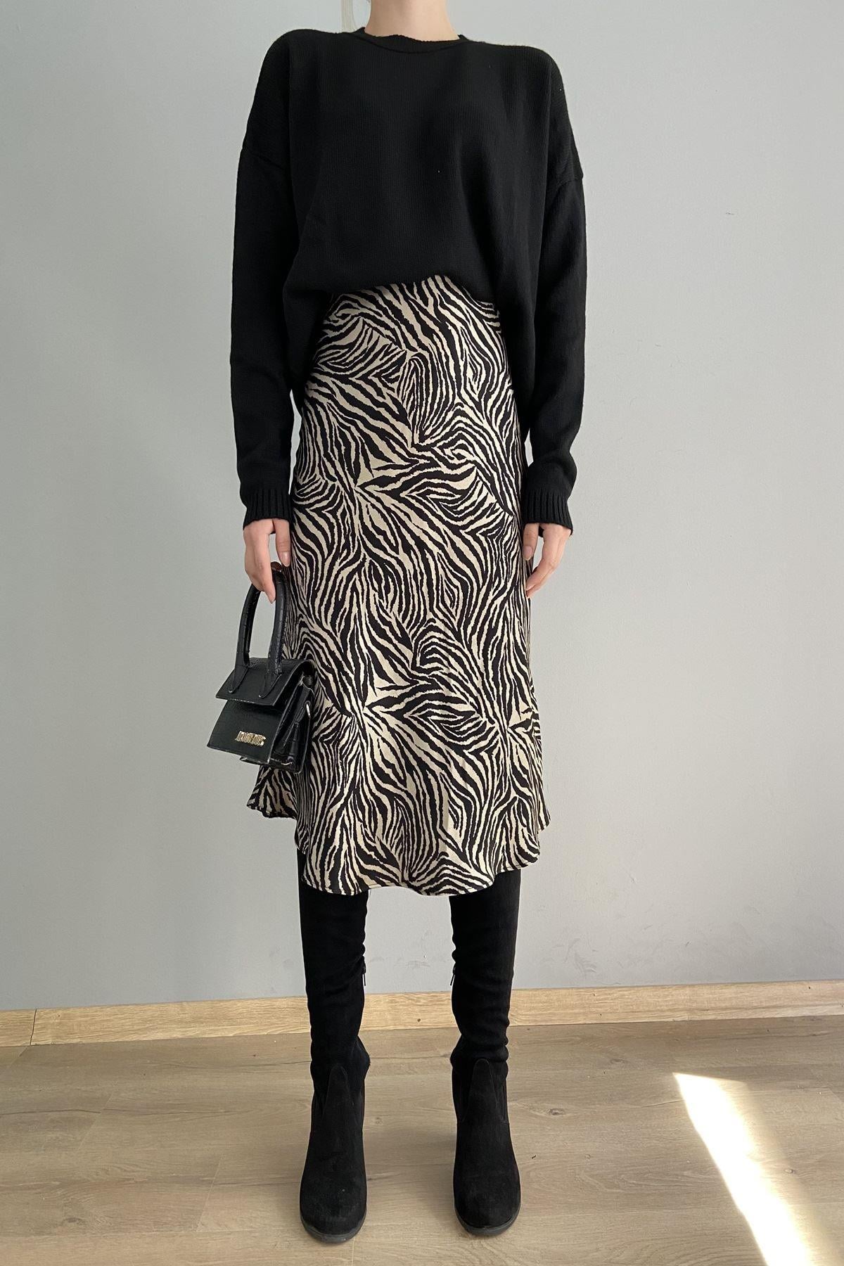 ZEBRA DESEN SATEN ETEK