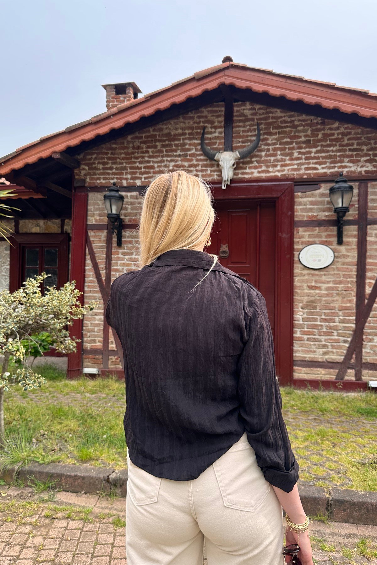 ATLET DETAYLI ALTI BALON GÖMLEK
