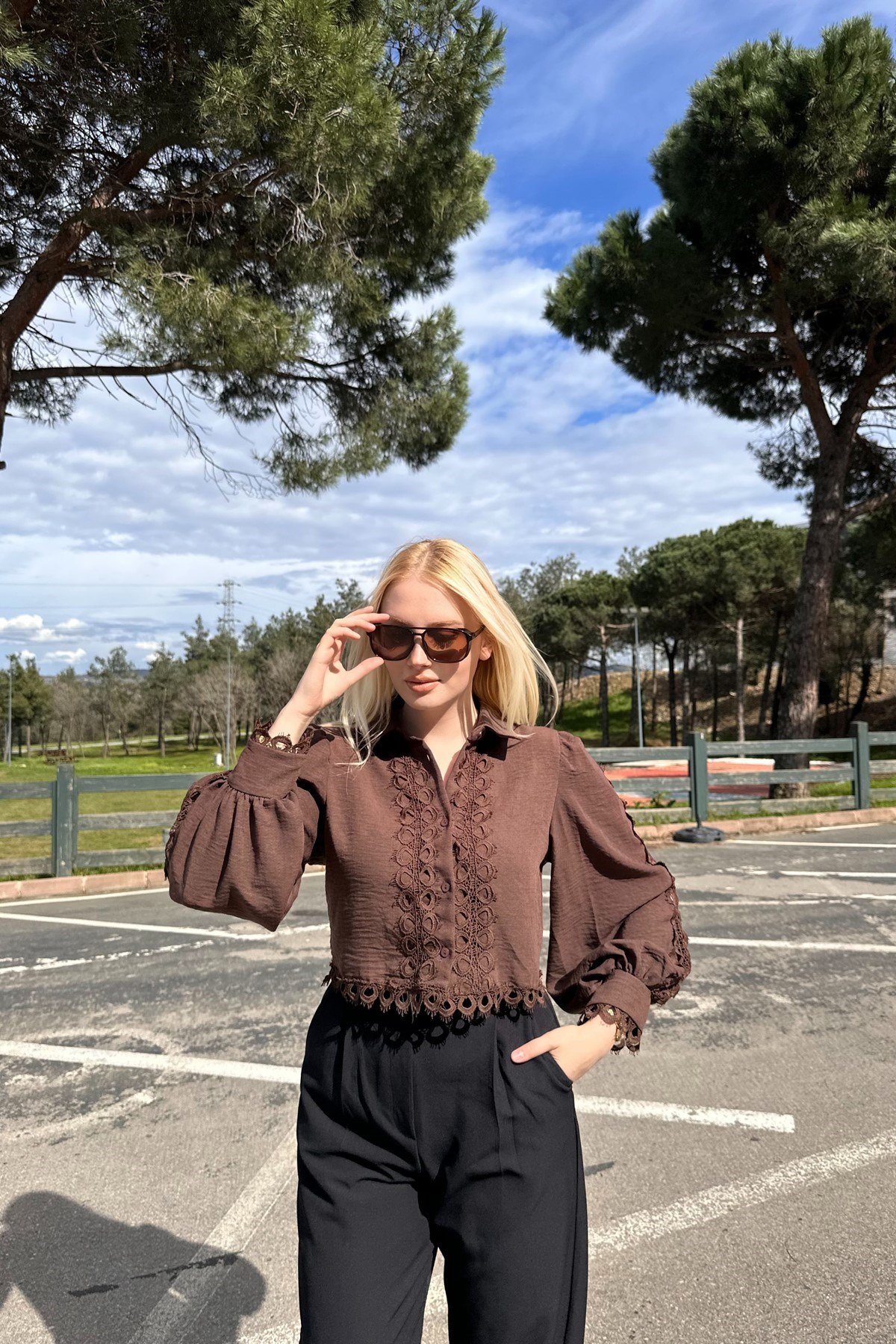 DANTEL DETAY CROP GÖMLEK
