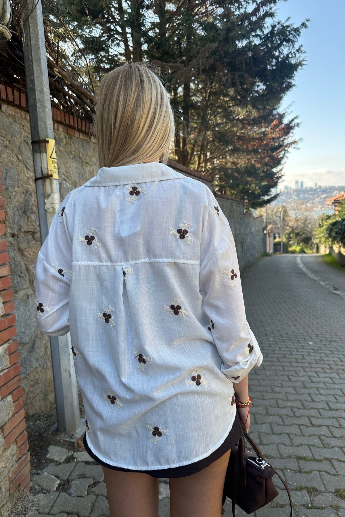 NAKIŞ DETAY GÖMLEK