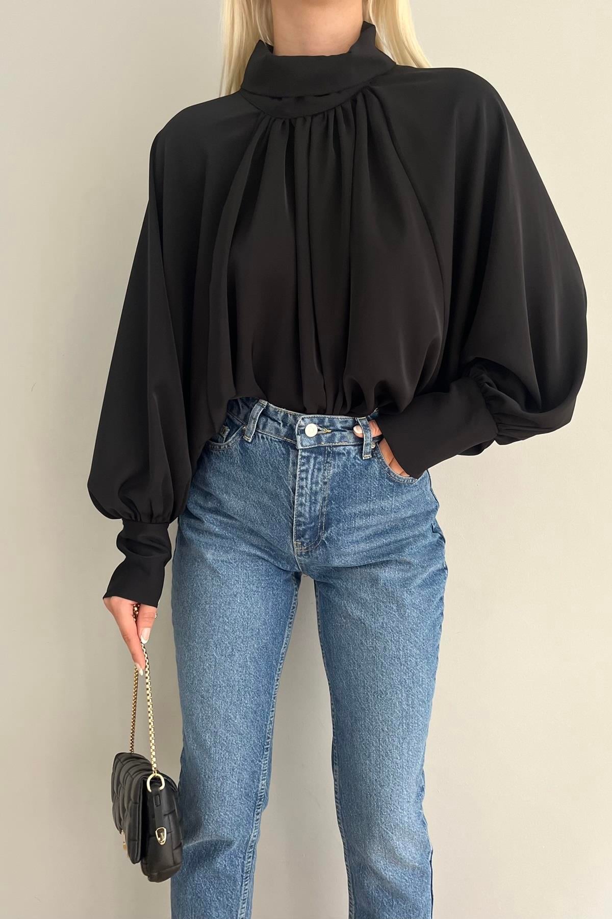 REGLAN KOL YAKA BÜZGÜ DETAY OVERSİZE BLUZ