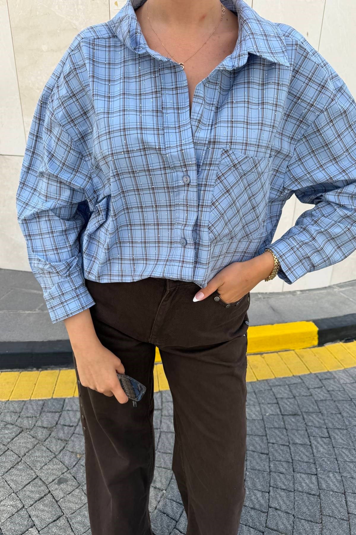 TAŞ DETAY OVERSİZE GÖMLEK