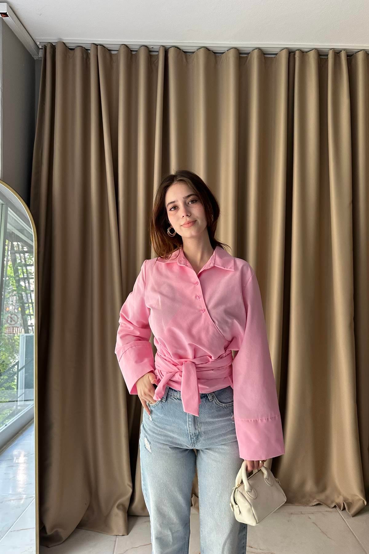 VEREV PATLI BAĞLAMA DETAYLI BLUZ