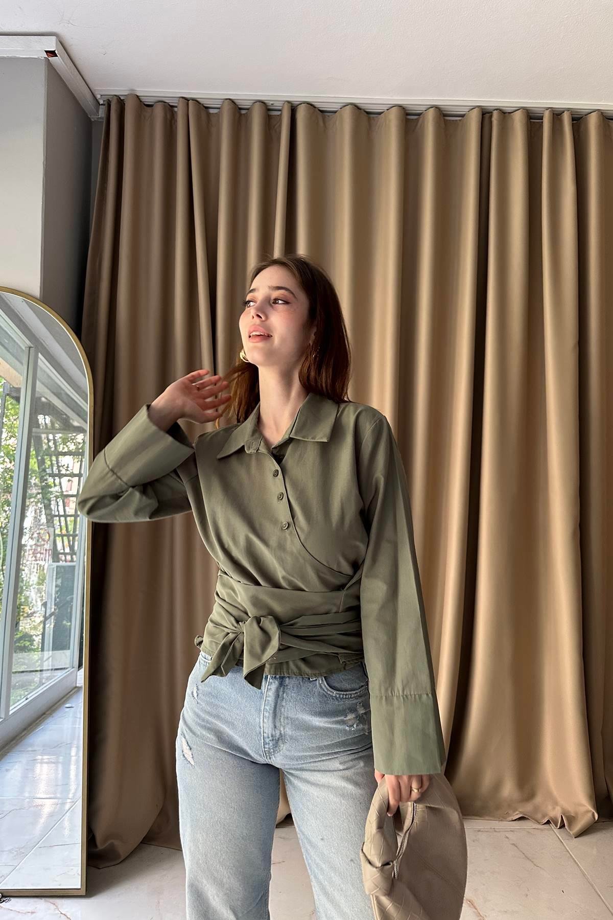 VEREV PATLI BAĞLAMA DETAYLI BLUZ