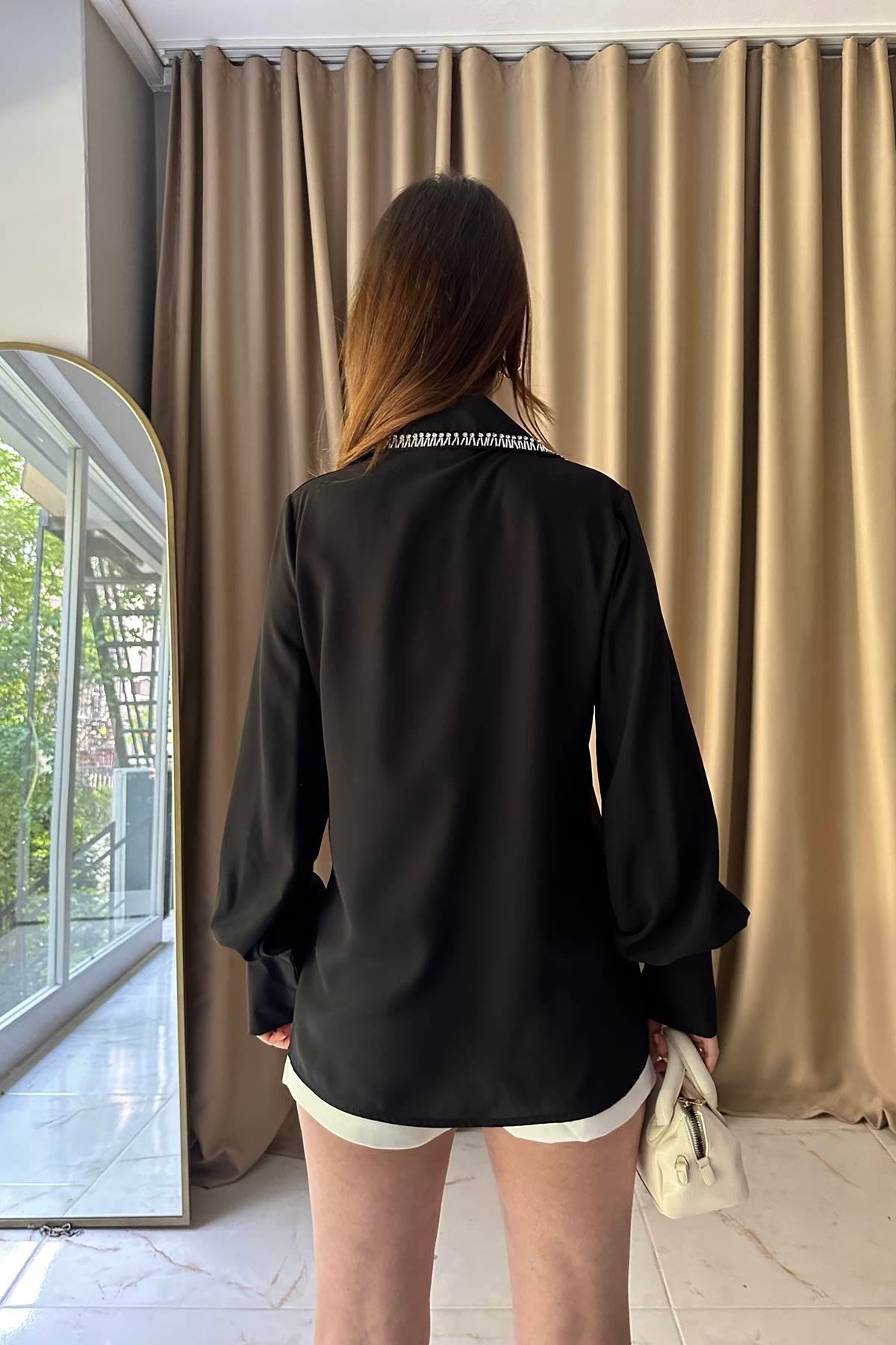 YAKA TAŞ DETAYLI BLUZ
