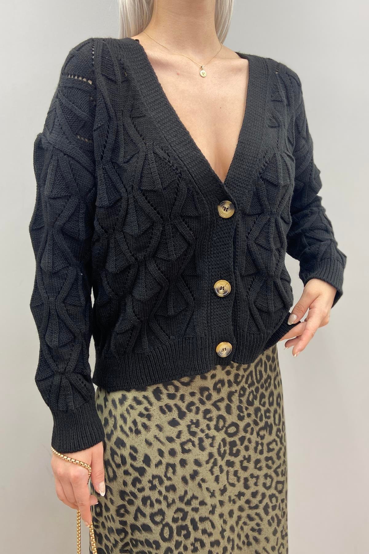 AJURLU HIRKA